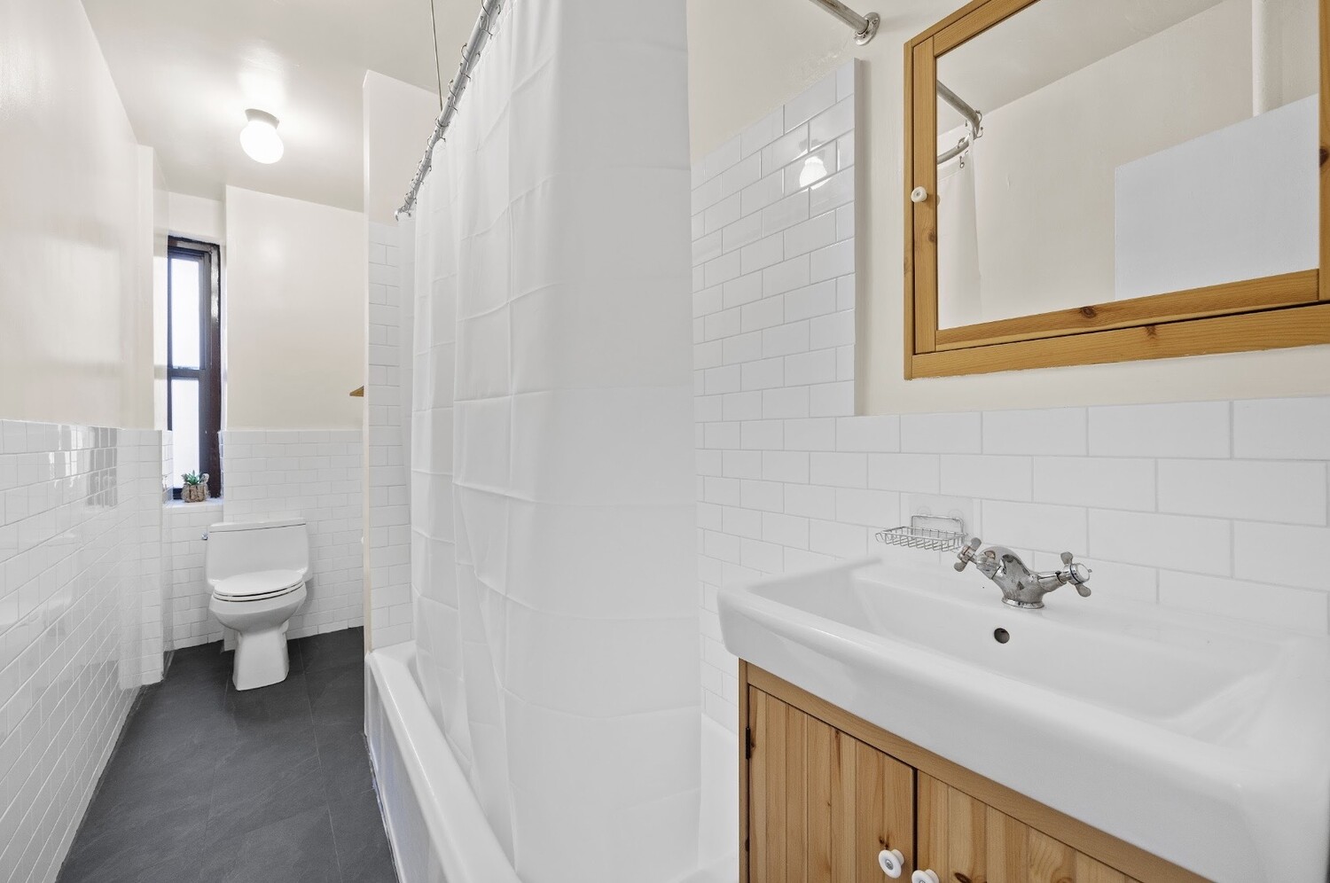 #18 photo, 860 GRAND CONCOURSE, Concourse Village , NY 10451