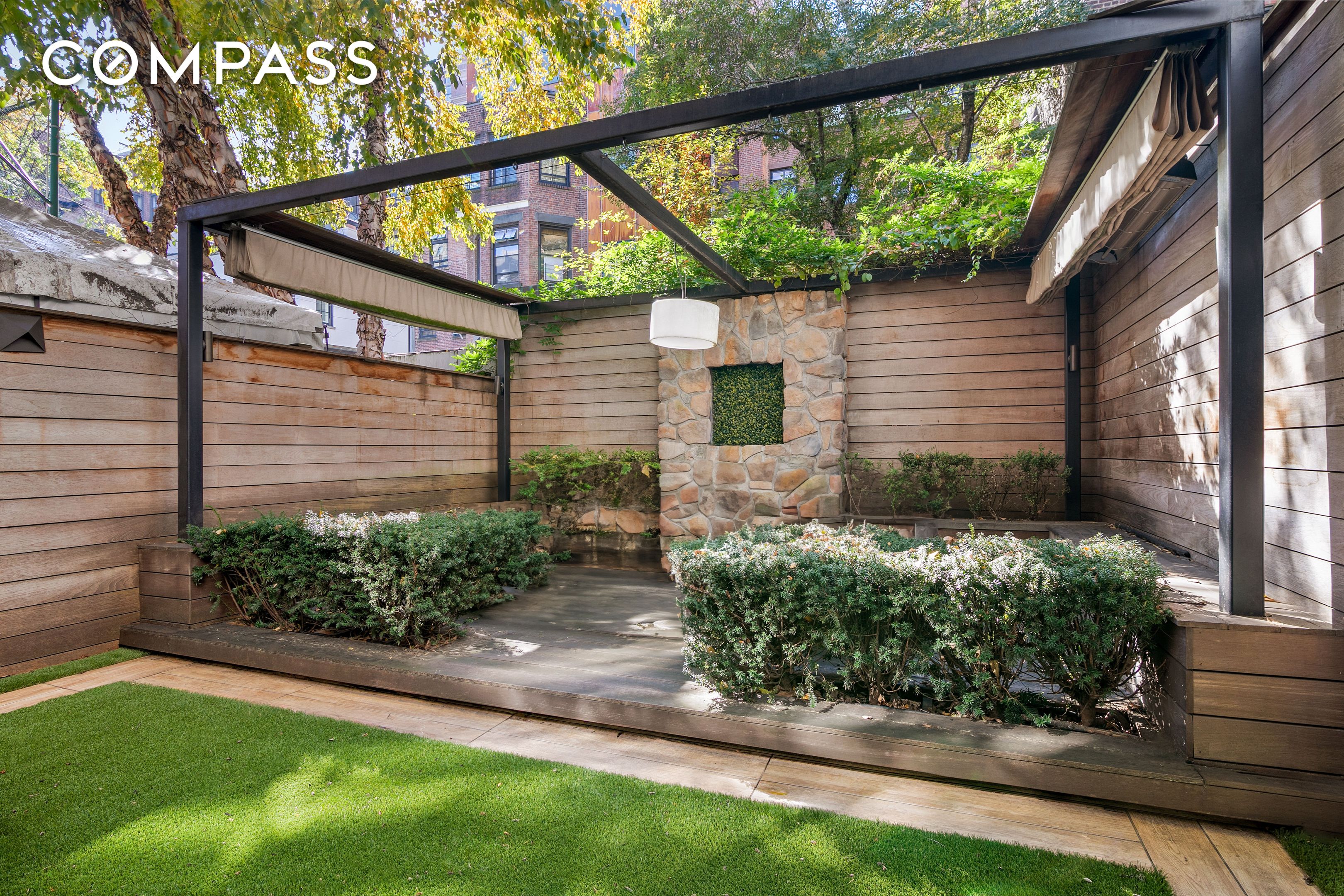 #9 photo, 152 W 13th Street, West Village , NY 10011