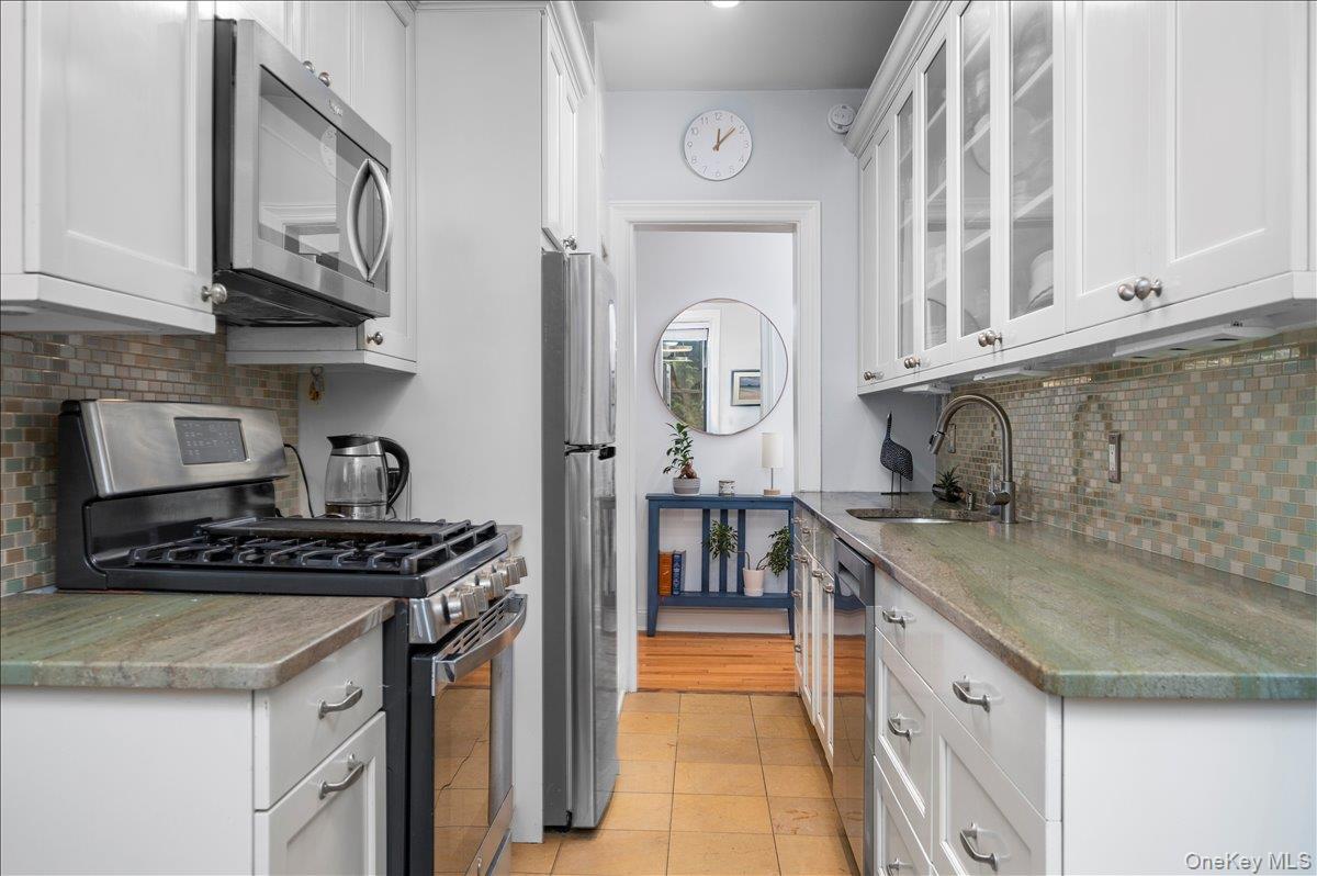 #9 photo, 11 Alden Road, Larchmont , NY 10538