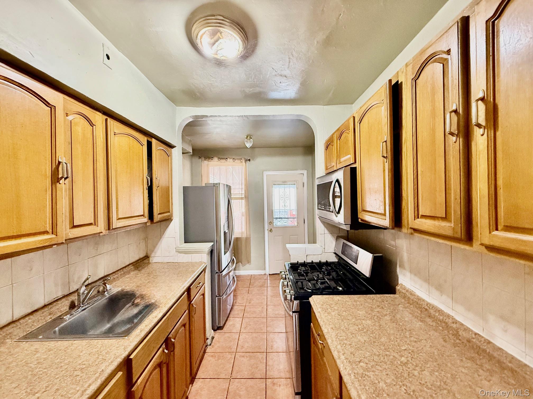 #14 photo, 993 Duncan Street, Bronx , NY 10469