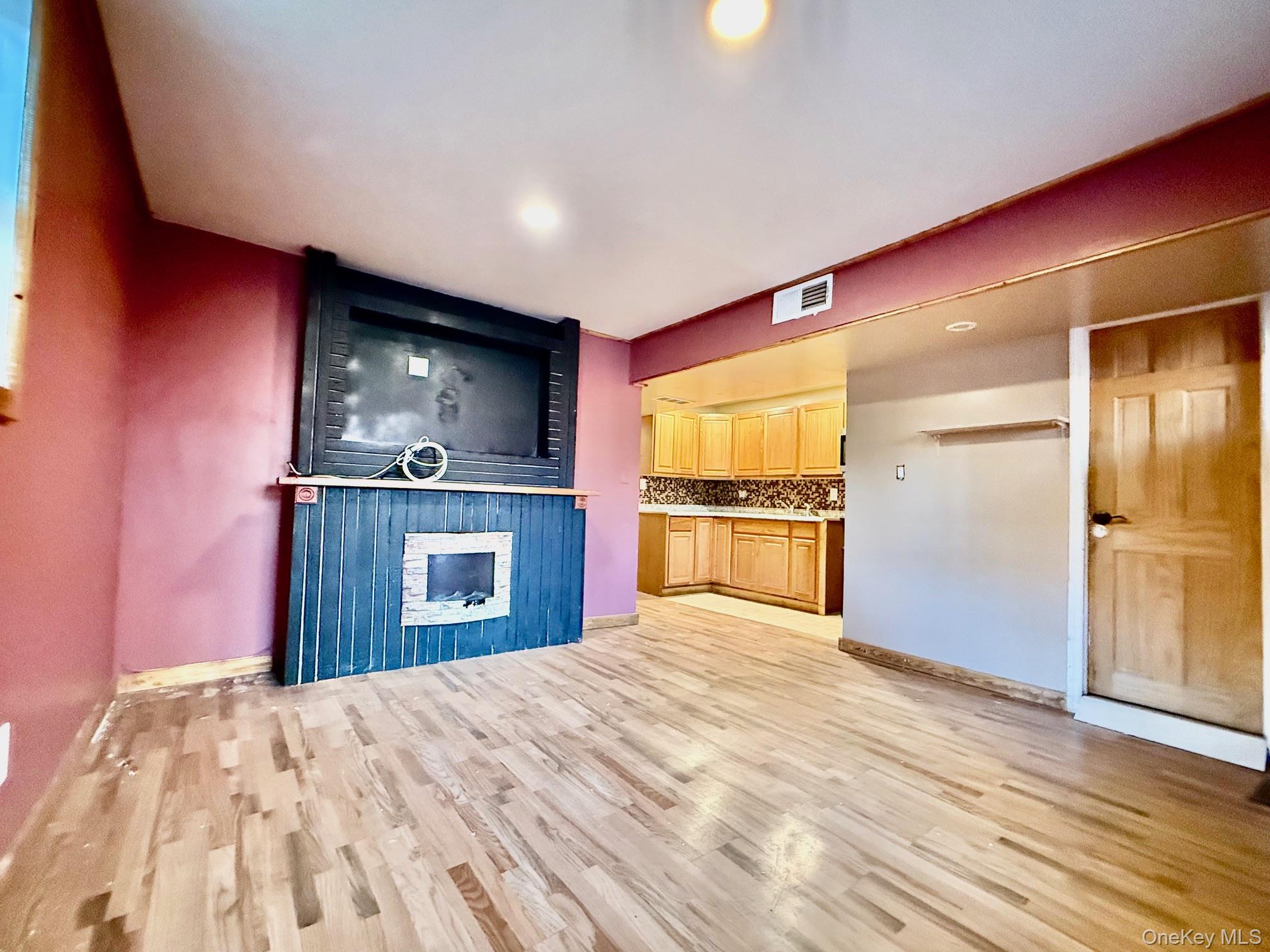 #9 photo, 993 Duncan Street, Bronx , NY 10469