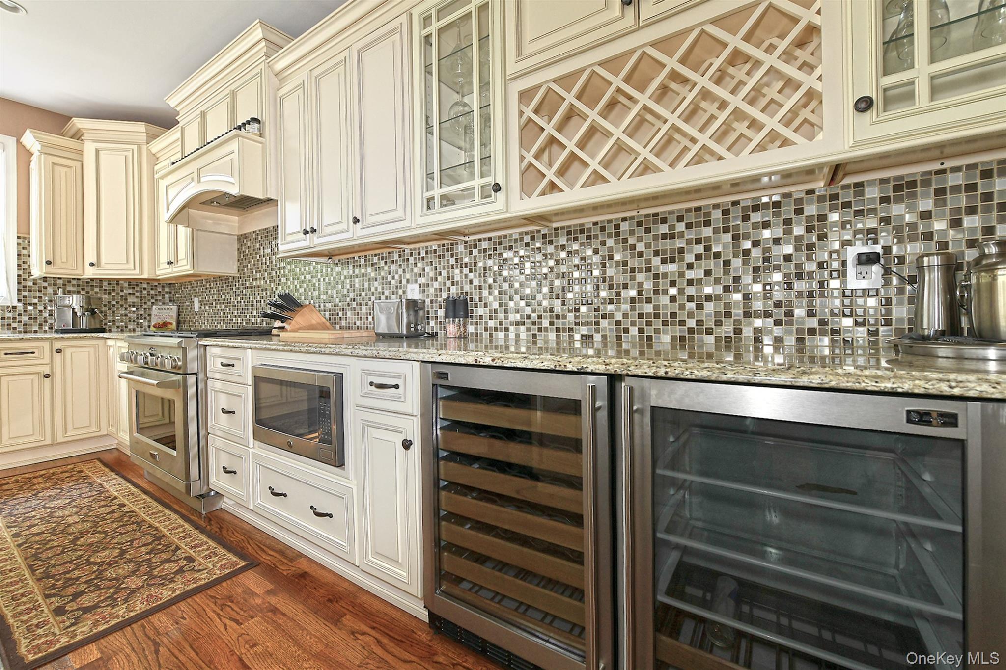 #11 photo, 11 Spring Court, Huntington , NY 11743