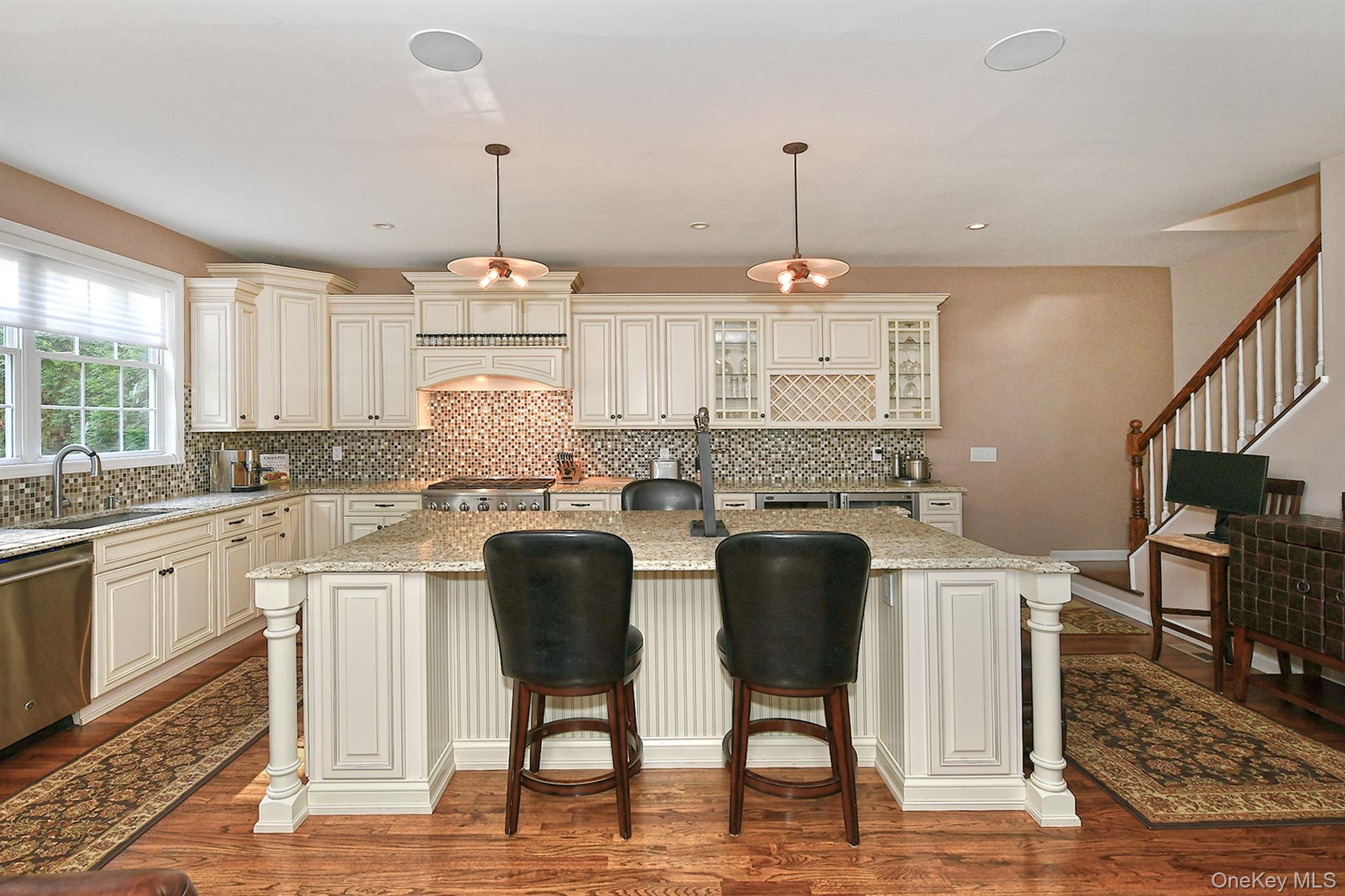 #14 photo, 11 Spring Court, Huntington , NY 11743