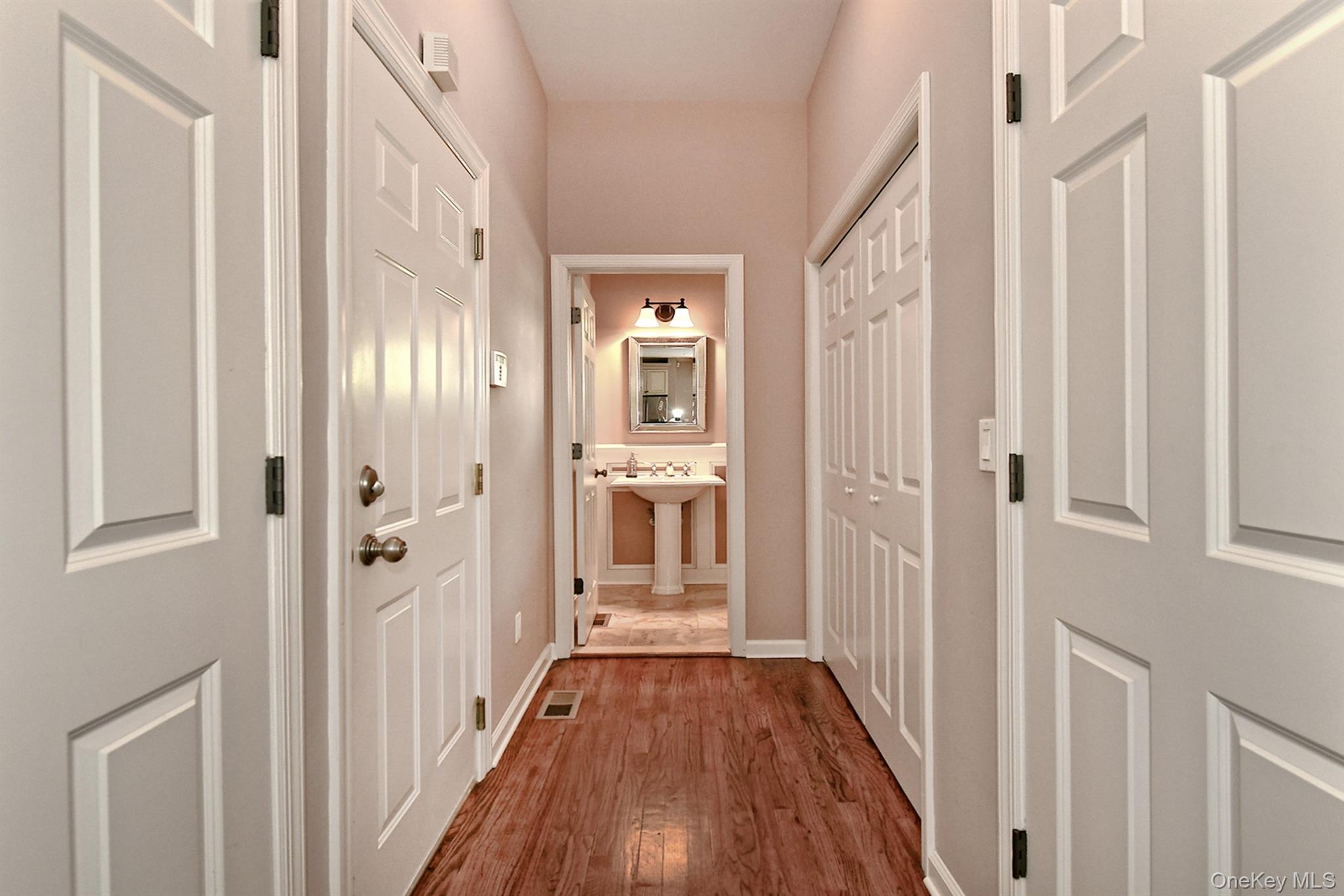 #15 photo, 11 Spring Court, Huntington , NY 11743