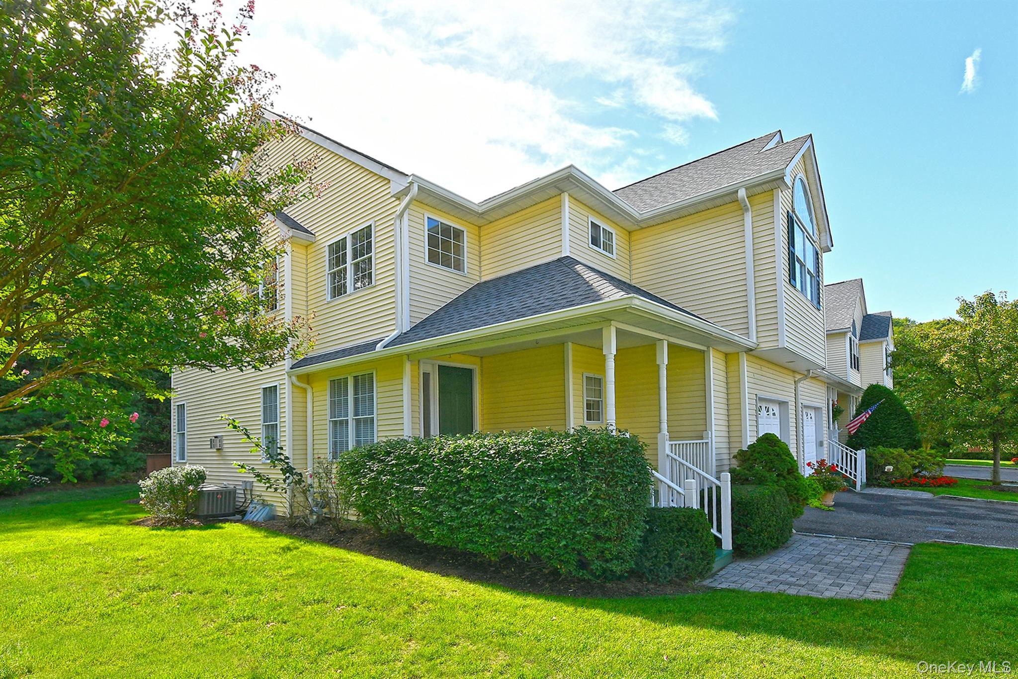 #3 photo, 11 Spring Court, Huntington , NY 11743