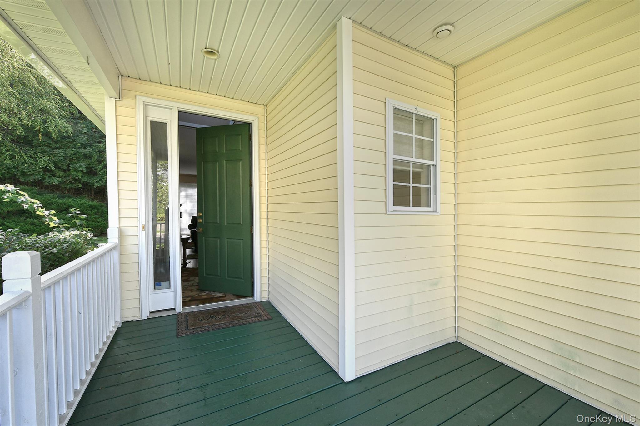 #5 photo, 11 Spring Court, Huntington , NY 11743