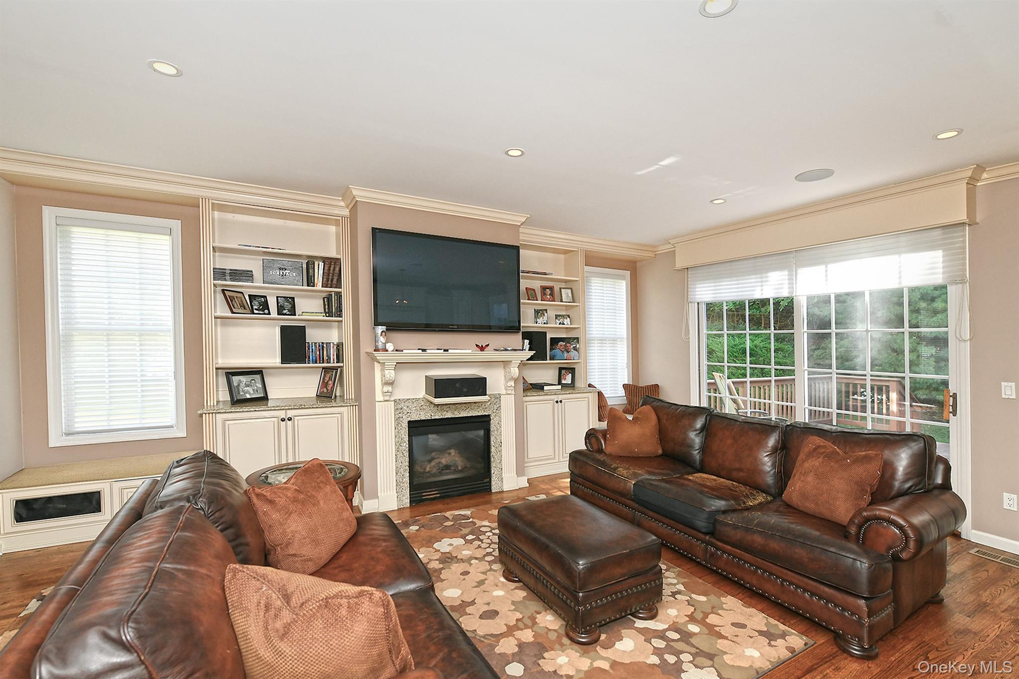 #8 photo, 11 Spring Court, Huntington , NY 11743