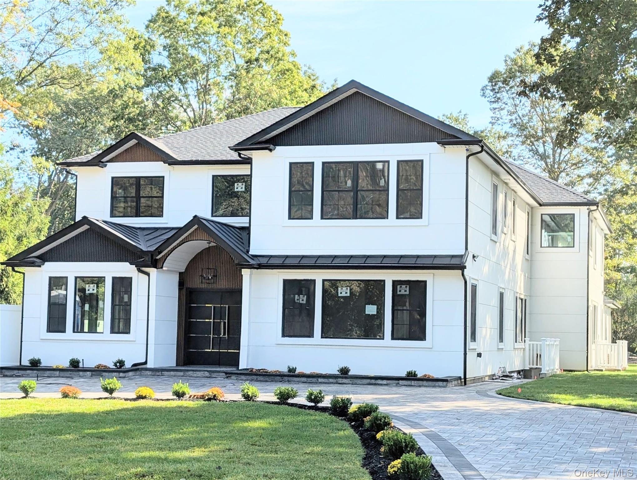 #1 photo, 1130 Carlls Straight Path, Dix Hills , NY 11746