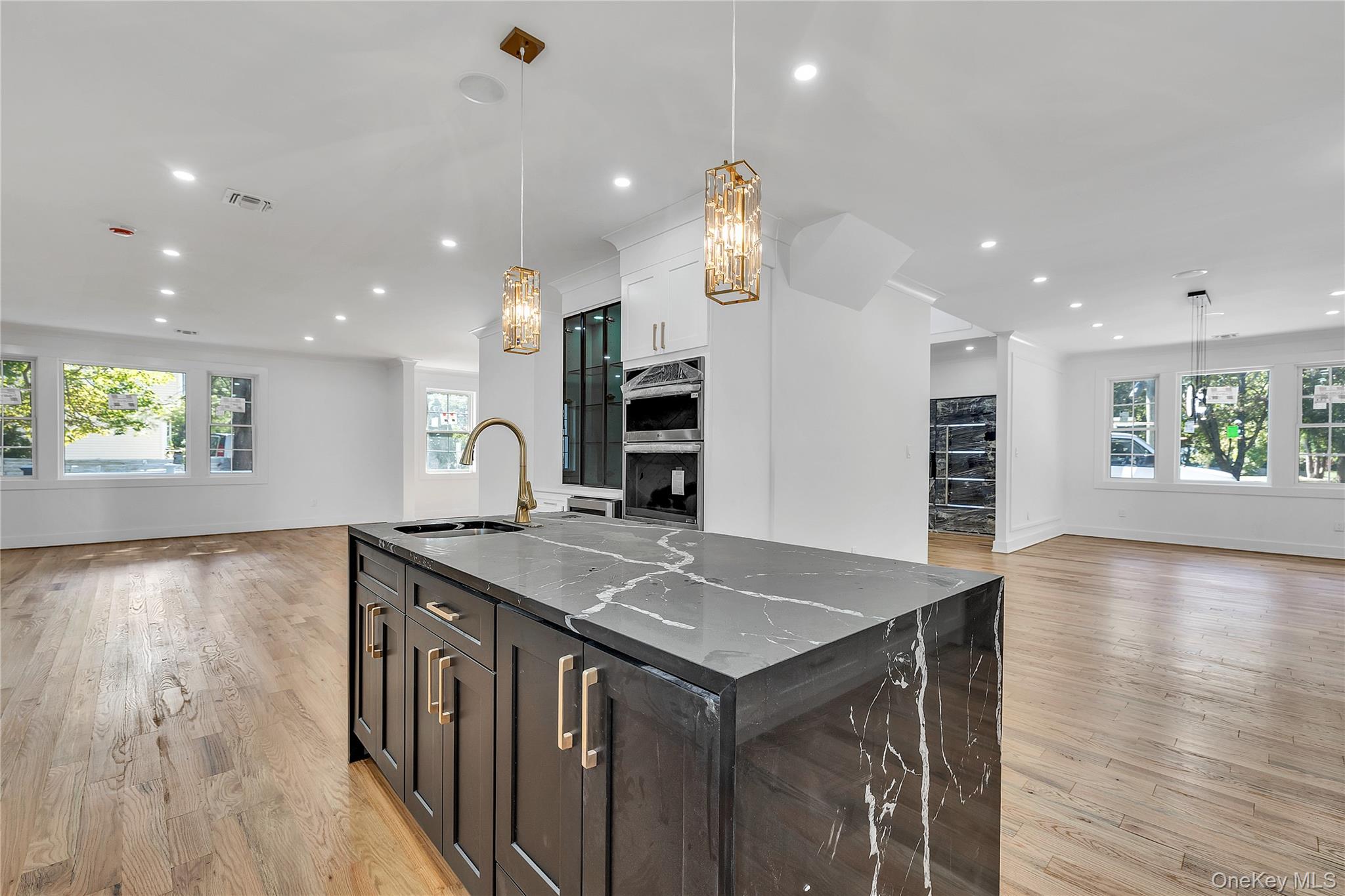 #10 photo, 1130 Carlls Straight Path, Dix Hills , NY 11746