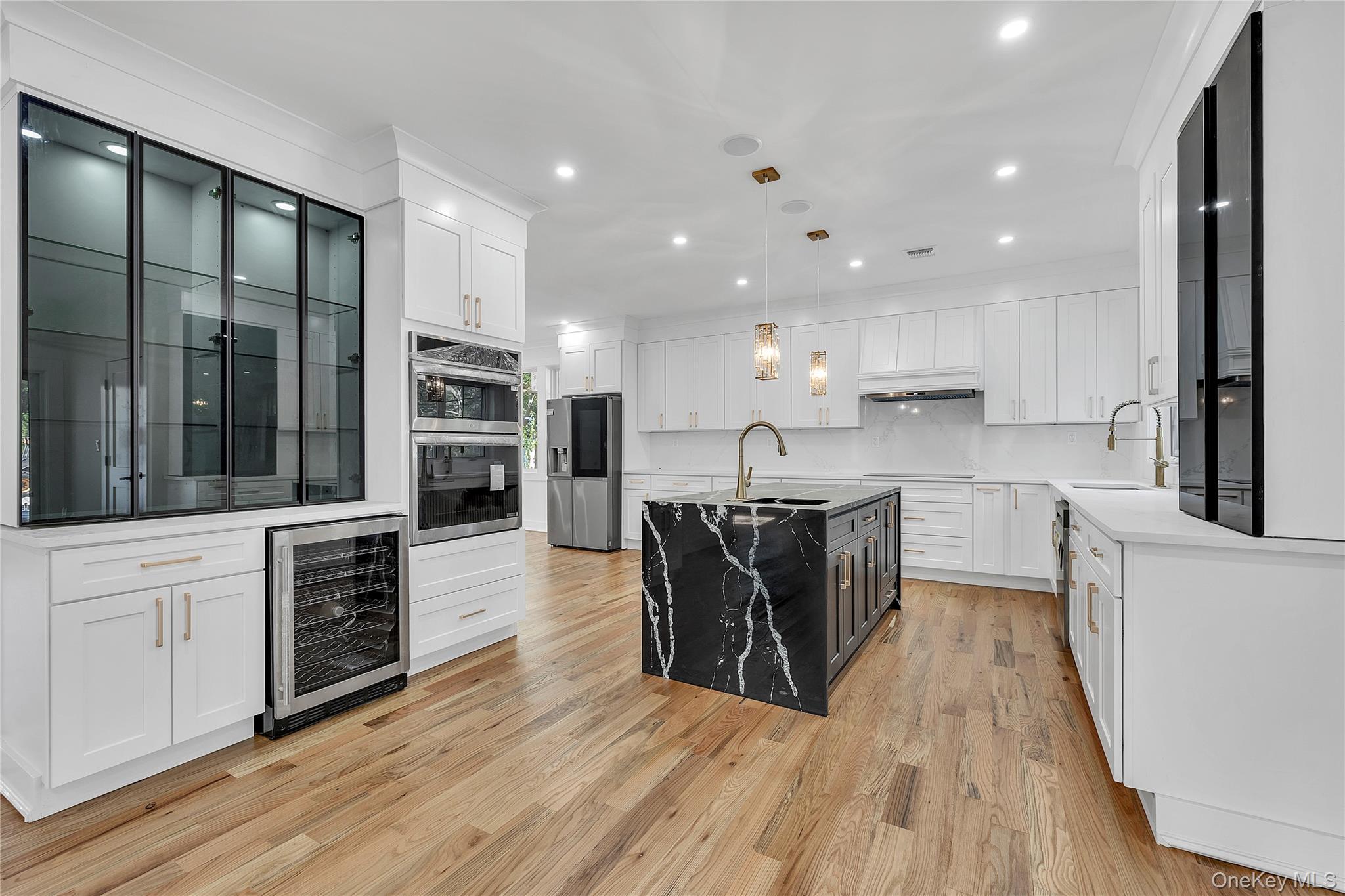 #2 photo, 1130 Carlls Straight Path, Dix Hills , NY 11746