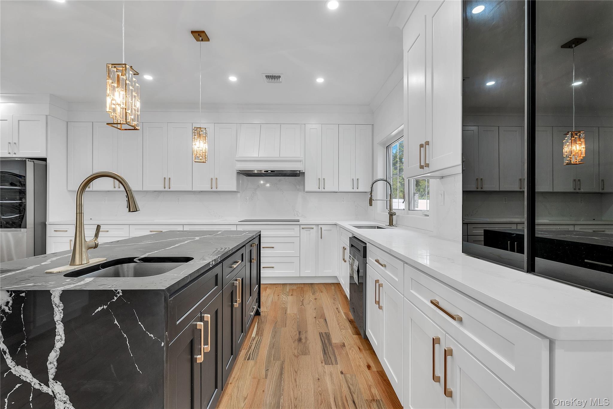 #8 photo, 1130 Carlls Straight Path, Dix Hills , NY 11746