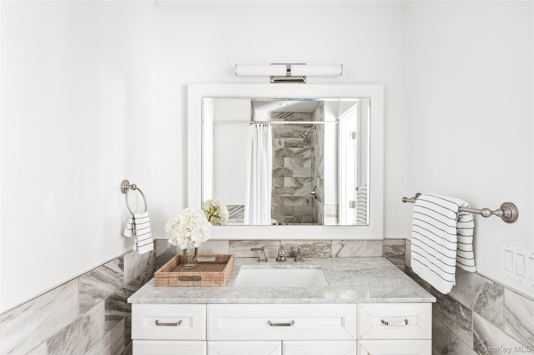 #11 photo, 66 School Street, サフォーク郡 Hampton Bays , NY 11946