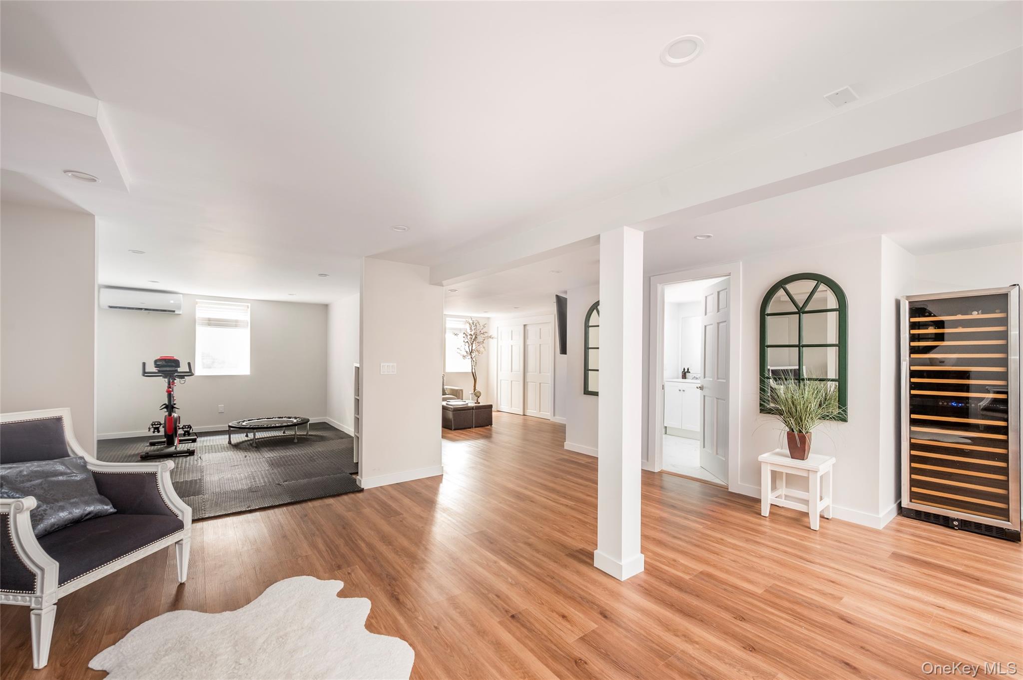 #17 photo, 66 School Street, サフォーク郡 Hampton Bays , NY 11946