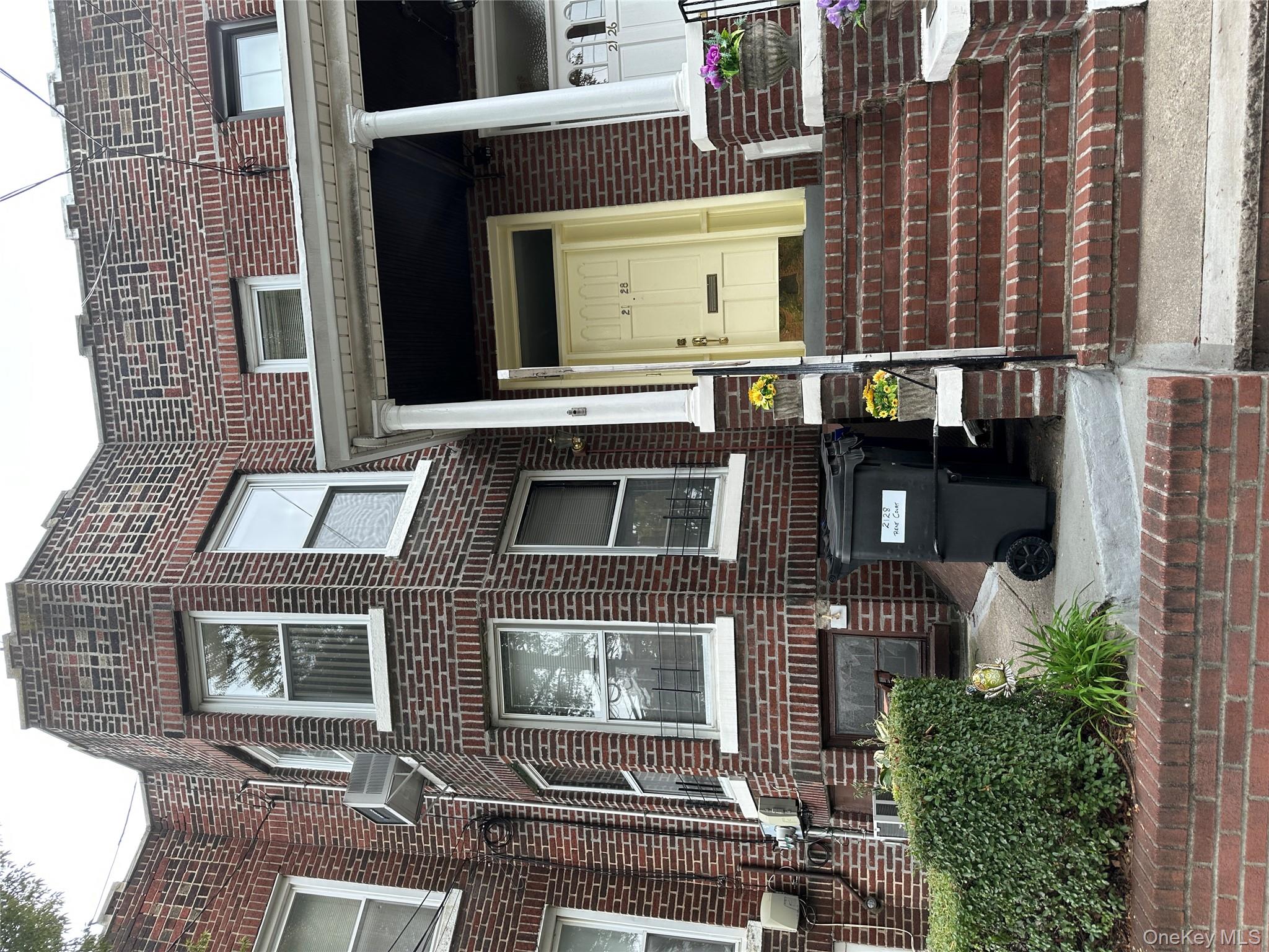 #1 photo, 2128 Rene Court, कुईंस Ridgewood , NY 11385