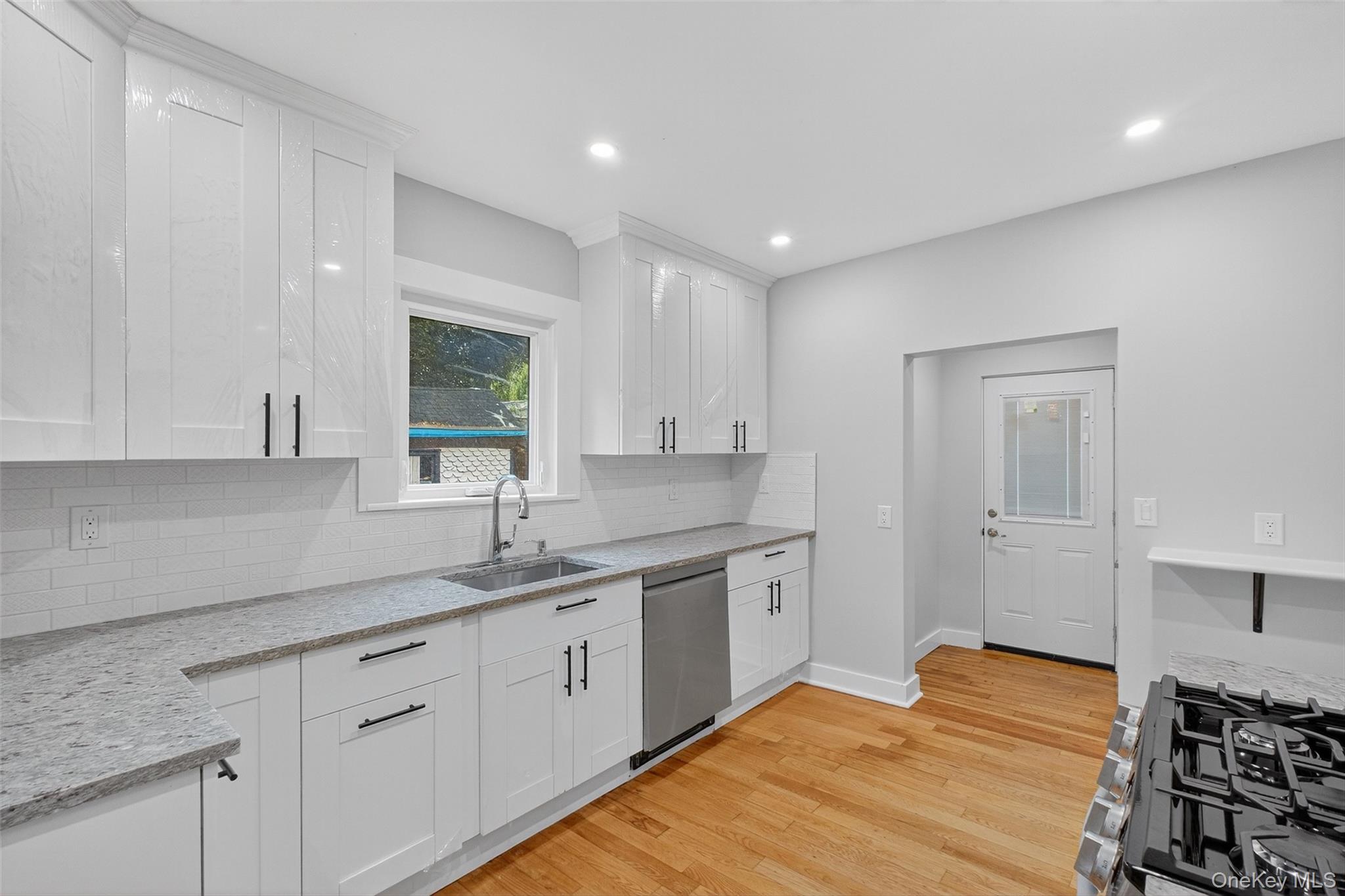 #4 photo, 162 Spring Valley Street, Beacon , NY 12508