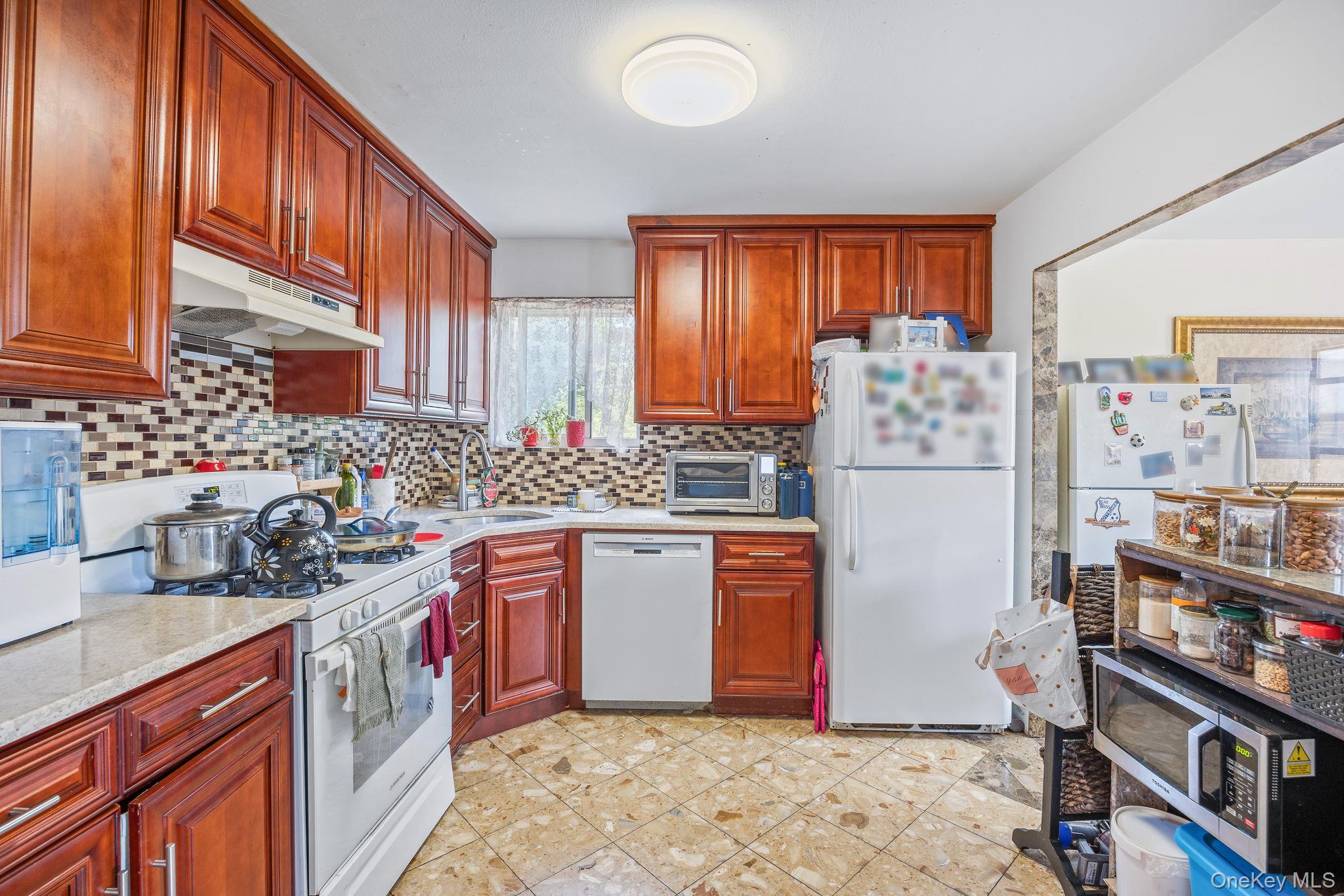 #16 photo, 7521 Caldwell Avenue, Middle Village , NY 11379