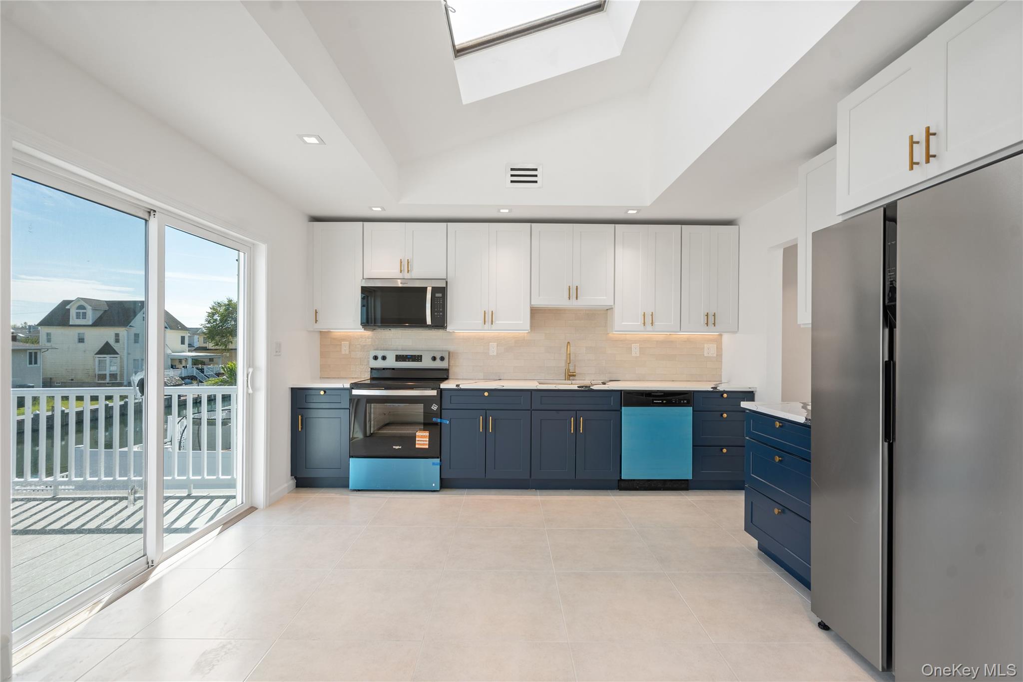 #4 photo, 2655 Ocean Avenue, ナッソー郡 Seaford , NY 11783