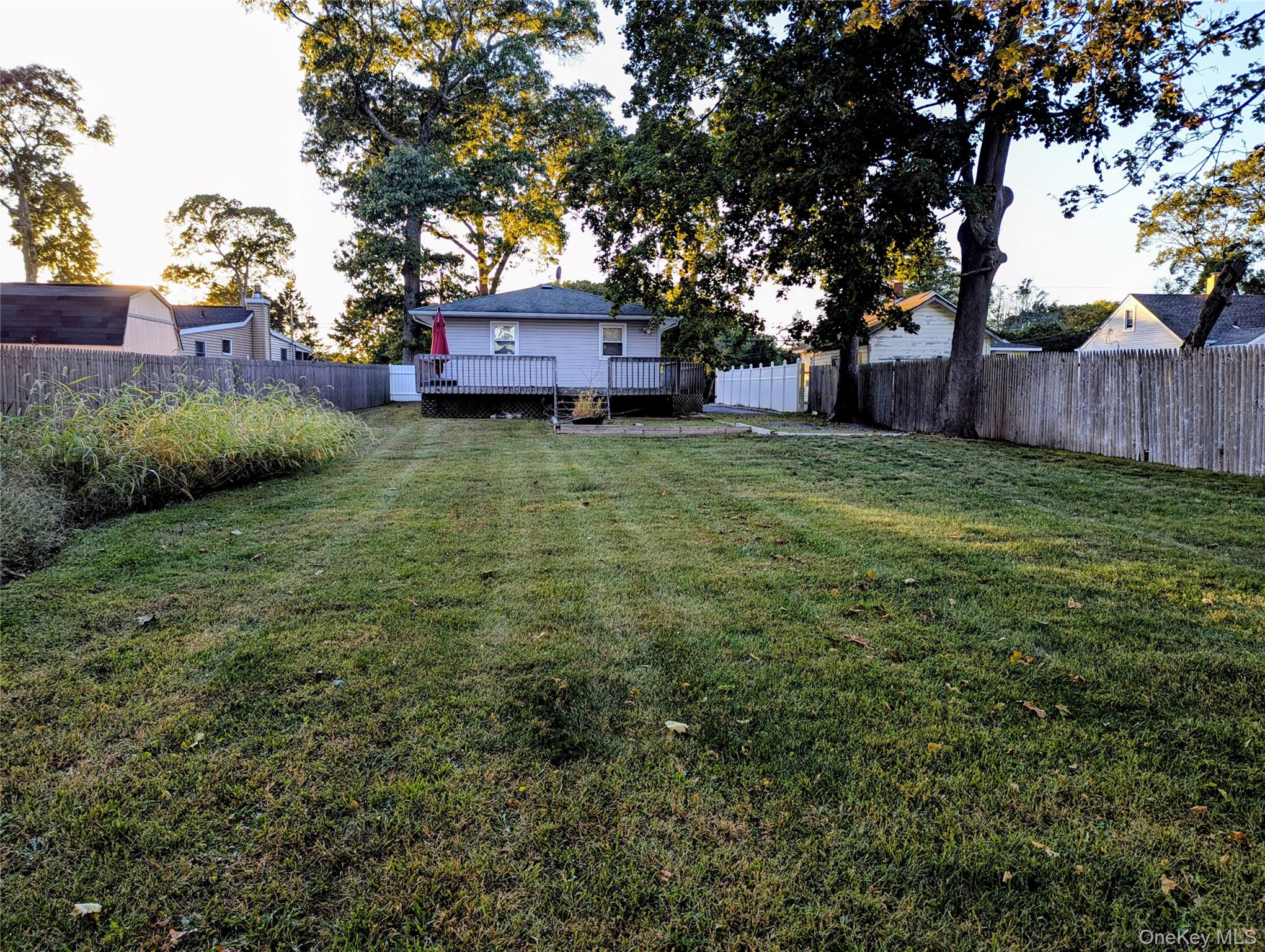 #2 photo, 139 Pine Neck Avenue, サフォーク郡 East Patchogue , NY 11772