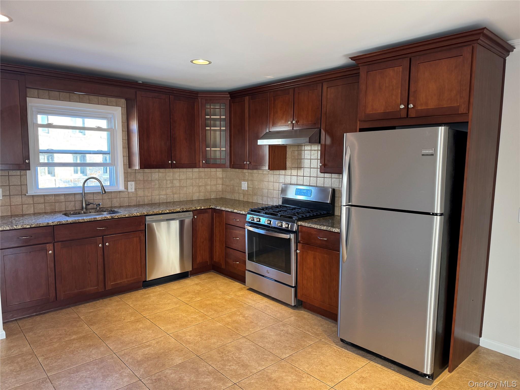 #2 photo, 222 Gainsborg Avenue, West Harrison , NY 10604