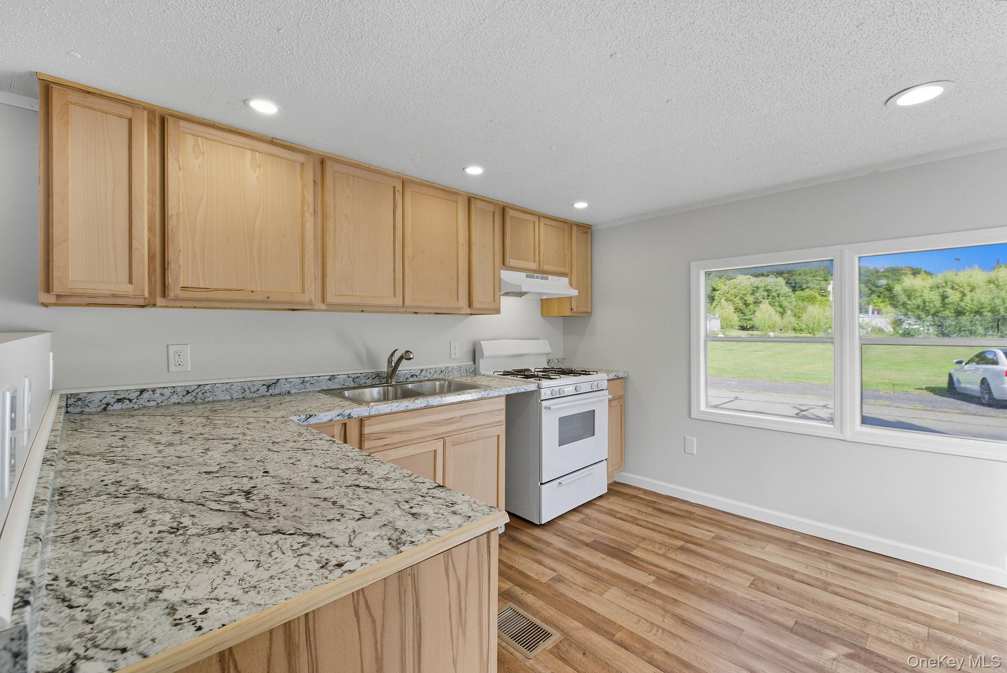 #4 photo, 701-20 Sawkill Rd, Kingston , NY 12401