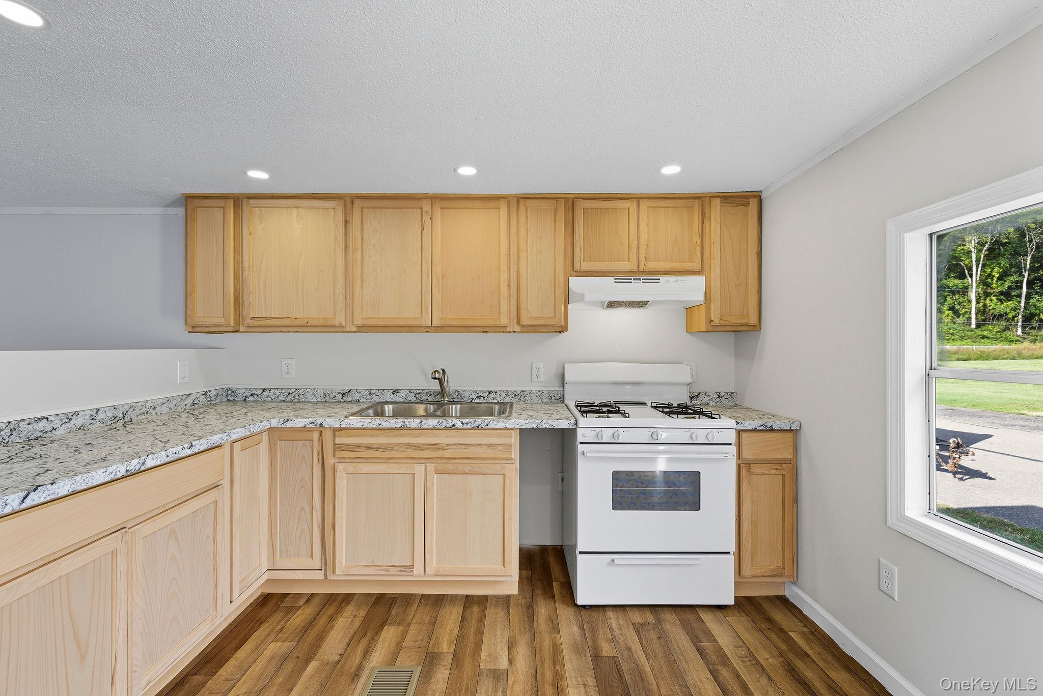 #6 photo, 701-20 Sawkill Rd, Kingston , NY 12401