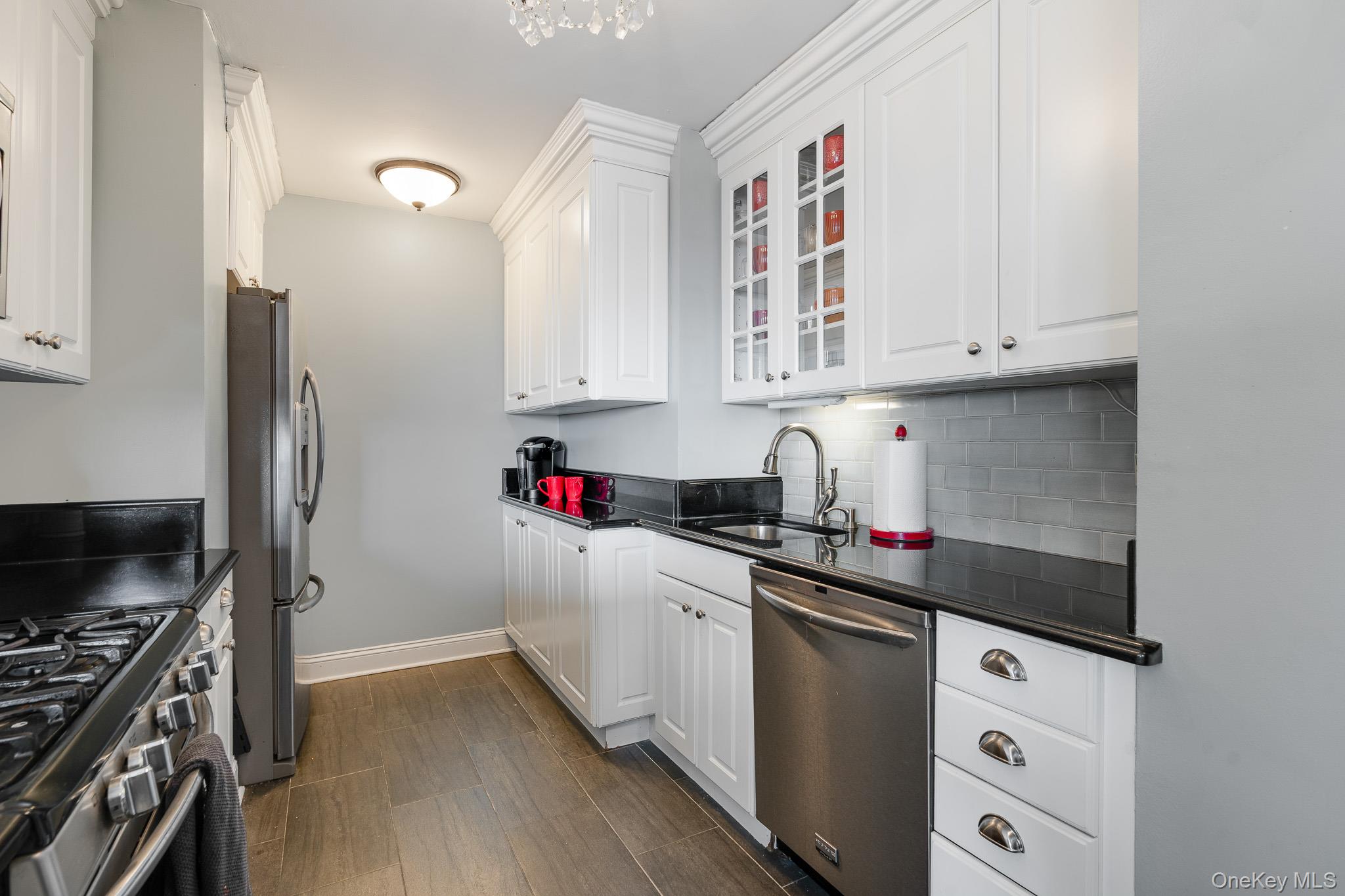 #10 photo, 2500 Johnson Avenue, Bronx , NY 10463