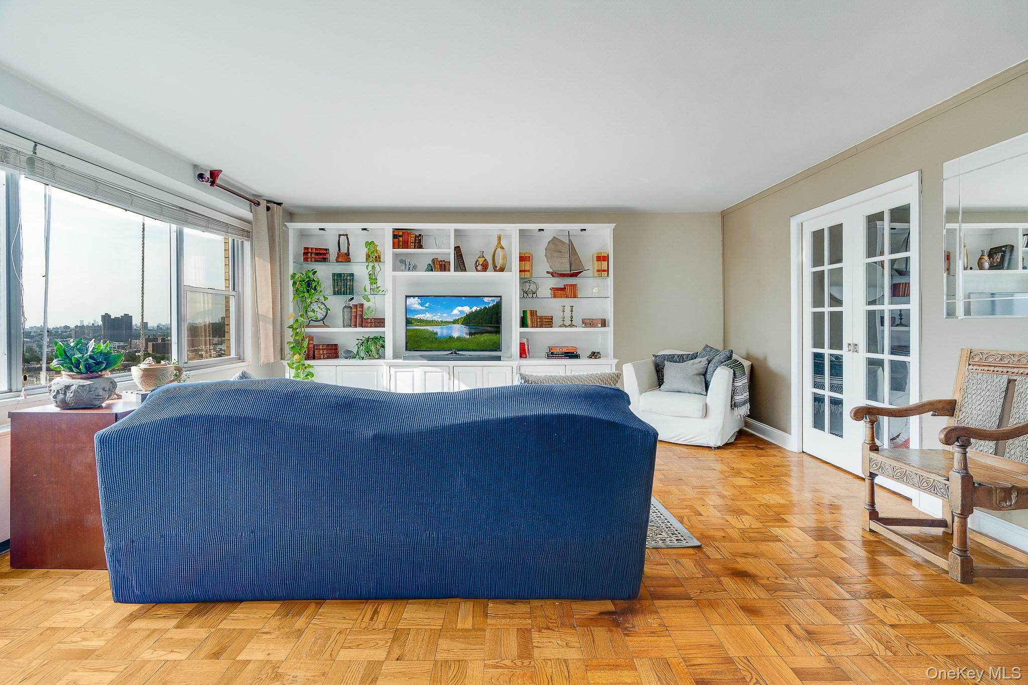 #4 photo, 2500 Johnson Avenue, Bronx , NY 10463