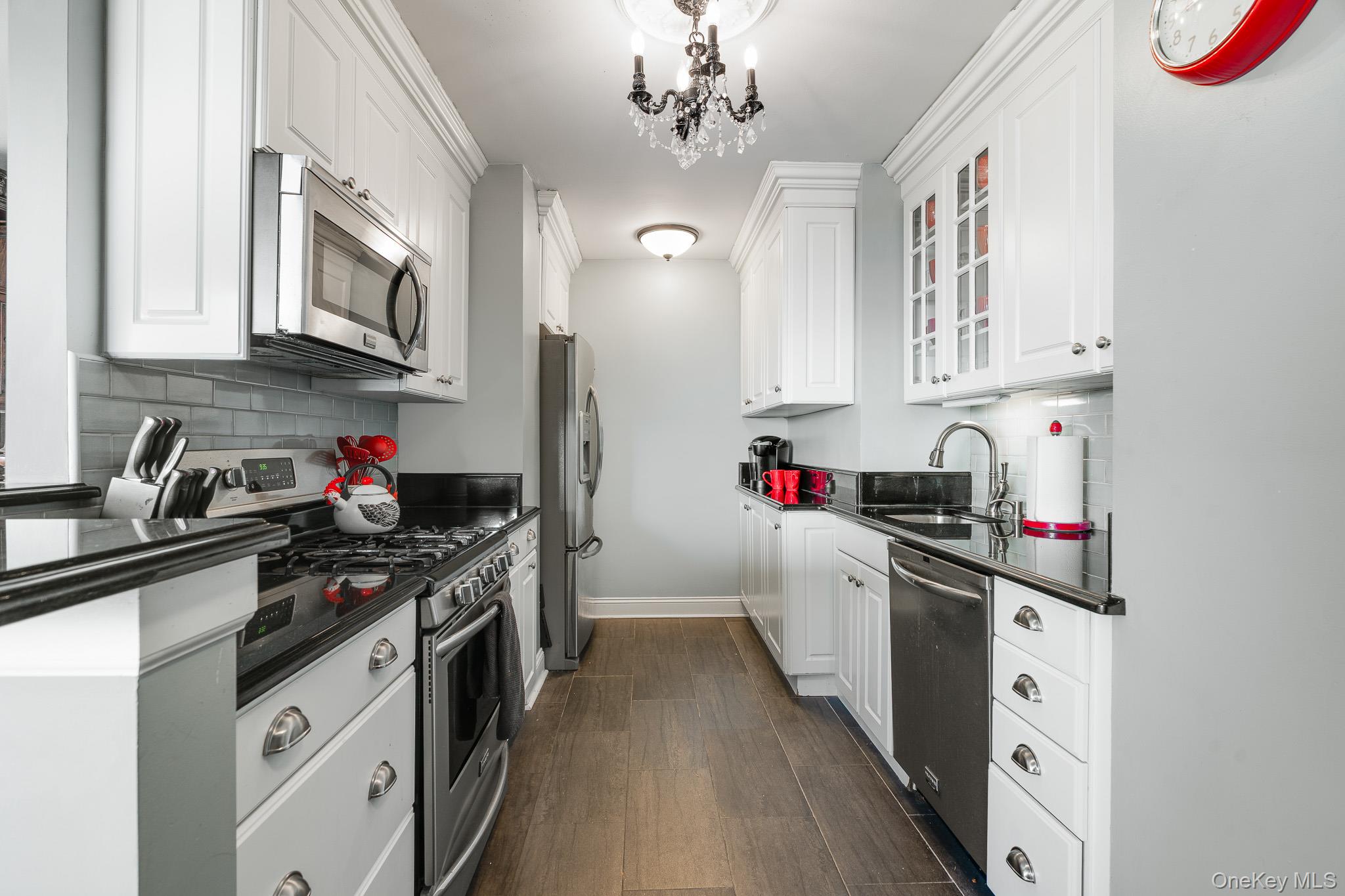 #6 photo, 2500 Johnson Avenue, Bronx , NY 10463