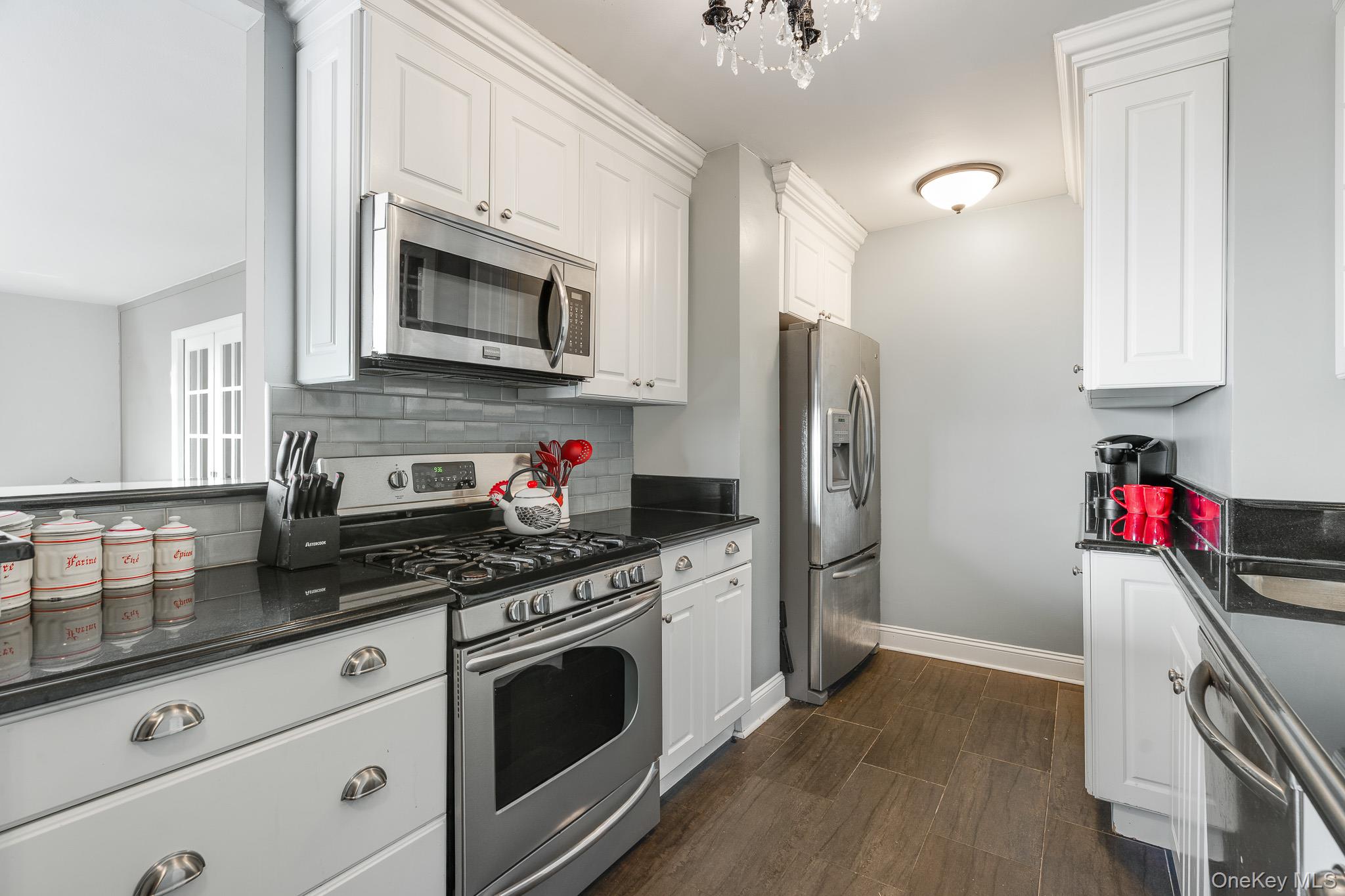 #8 photo, 2500 Johnson Avenue, Bronx , NY 10463