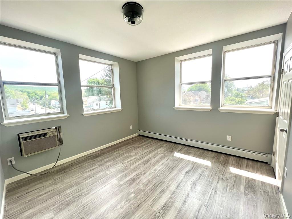 #18 photo, 39 Church Street, Port Jervis , NY 12771