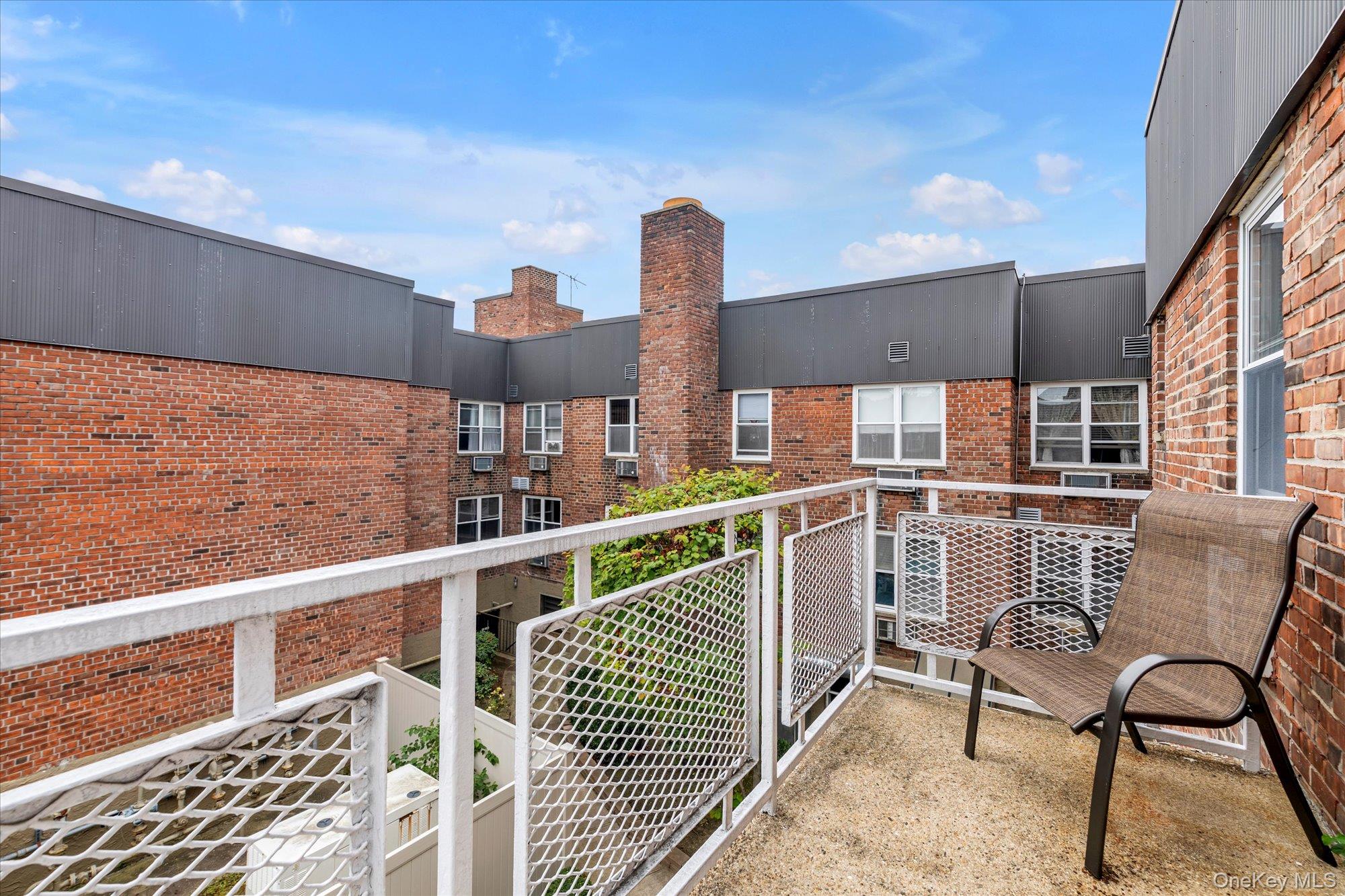 #9 photo, 2 Fowler Avenue, Lynbrook , NY 11563