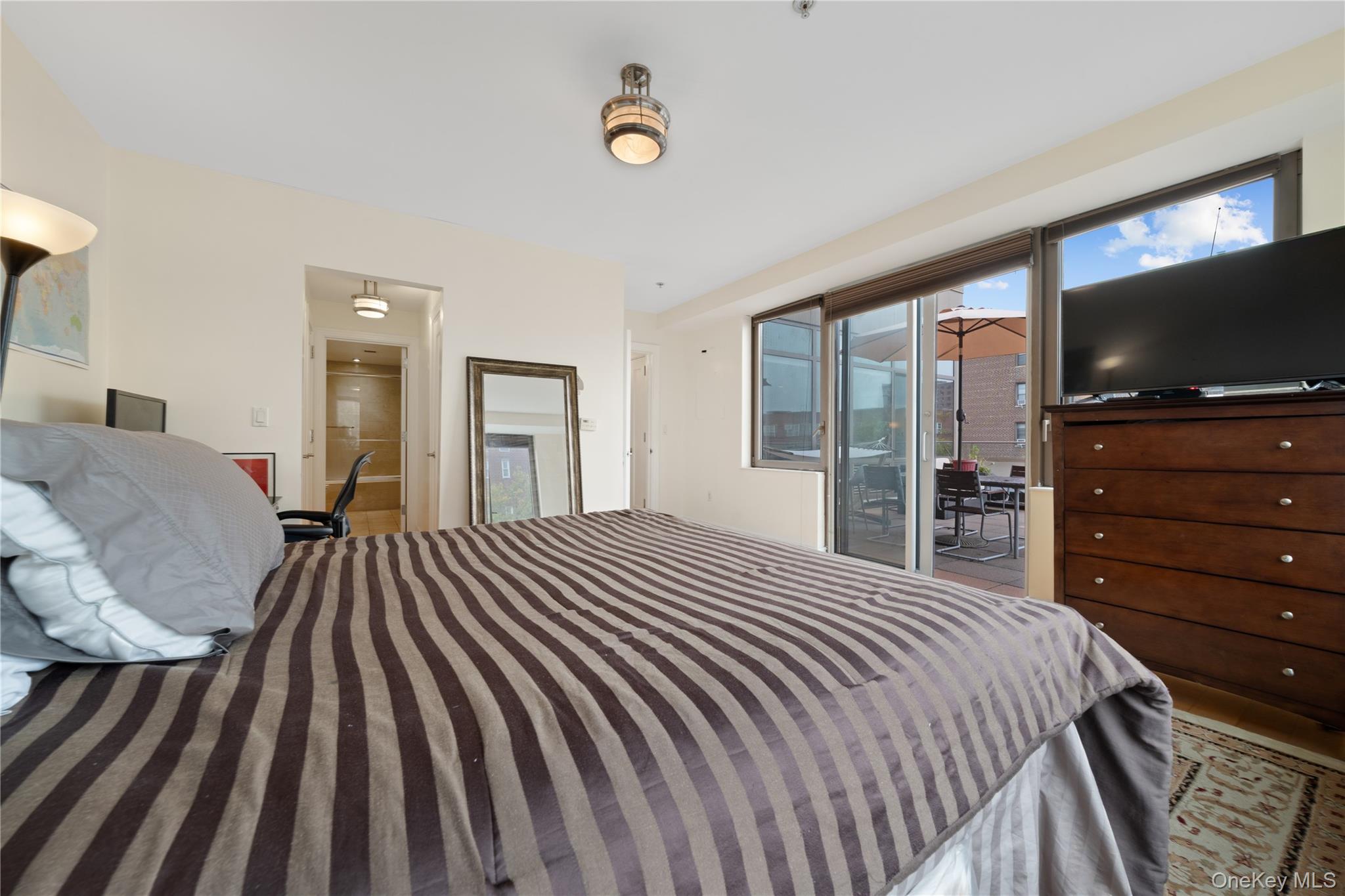 #10 photo, 64-05 Yellowstone Boulevard, クイーンズ区 Forest Hills , NY 11375