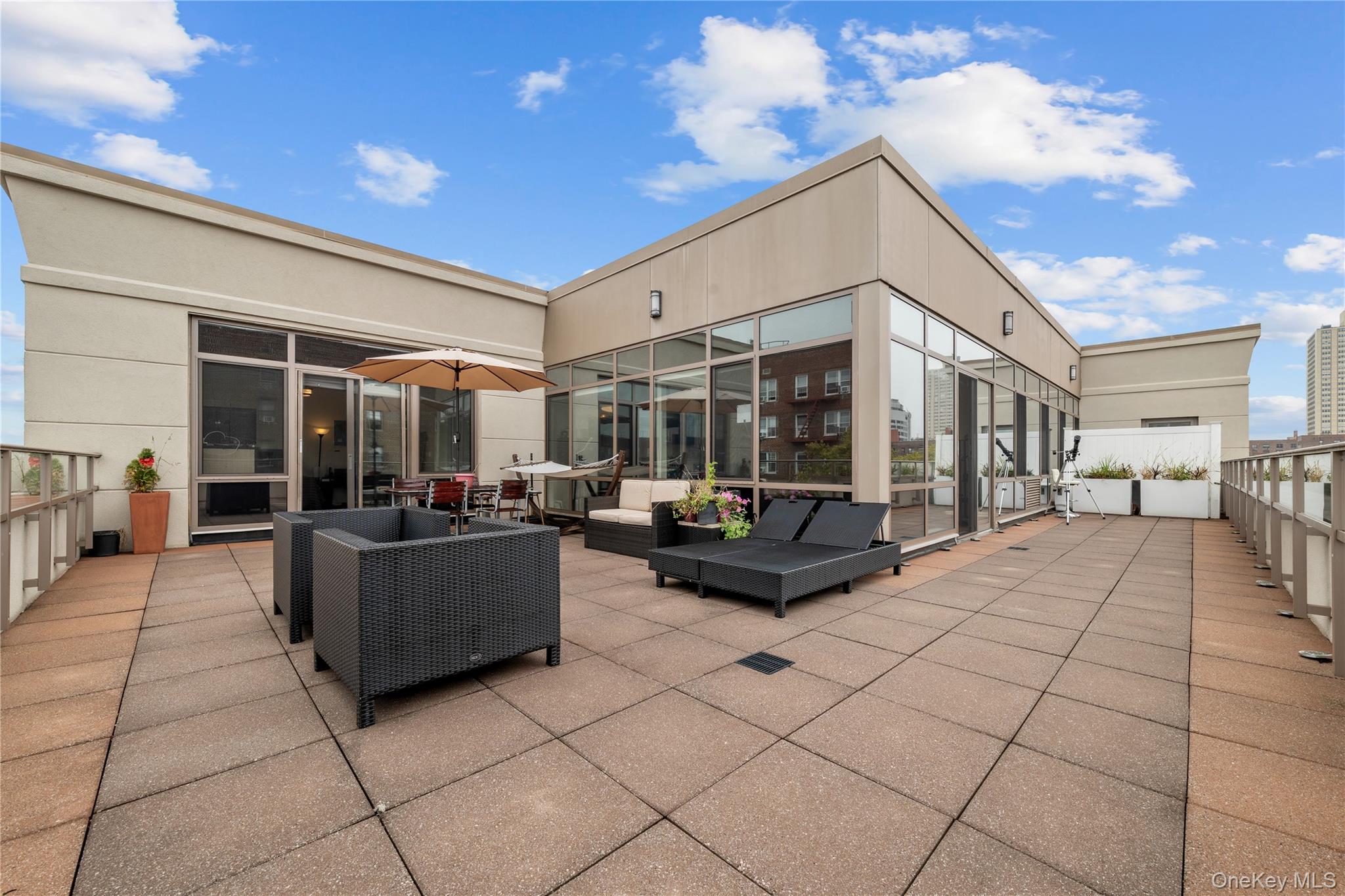 #16 photo, 64-05 Yellowstone Boulevard, クイーンズ区 Forest Hills , NY 11375