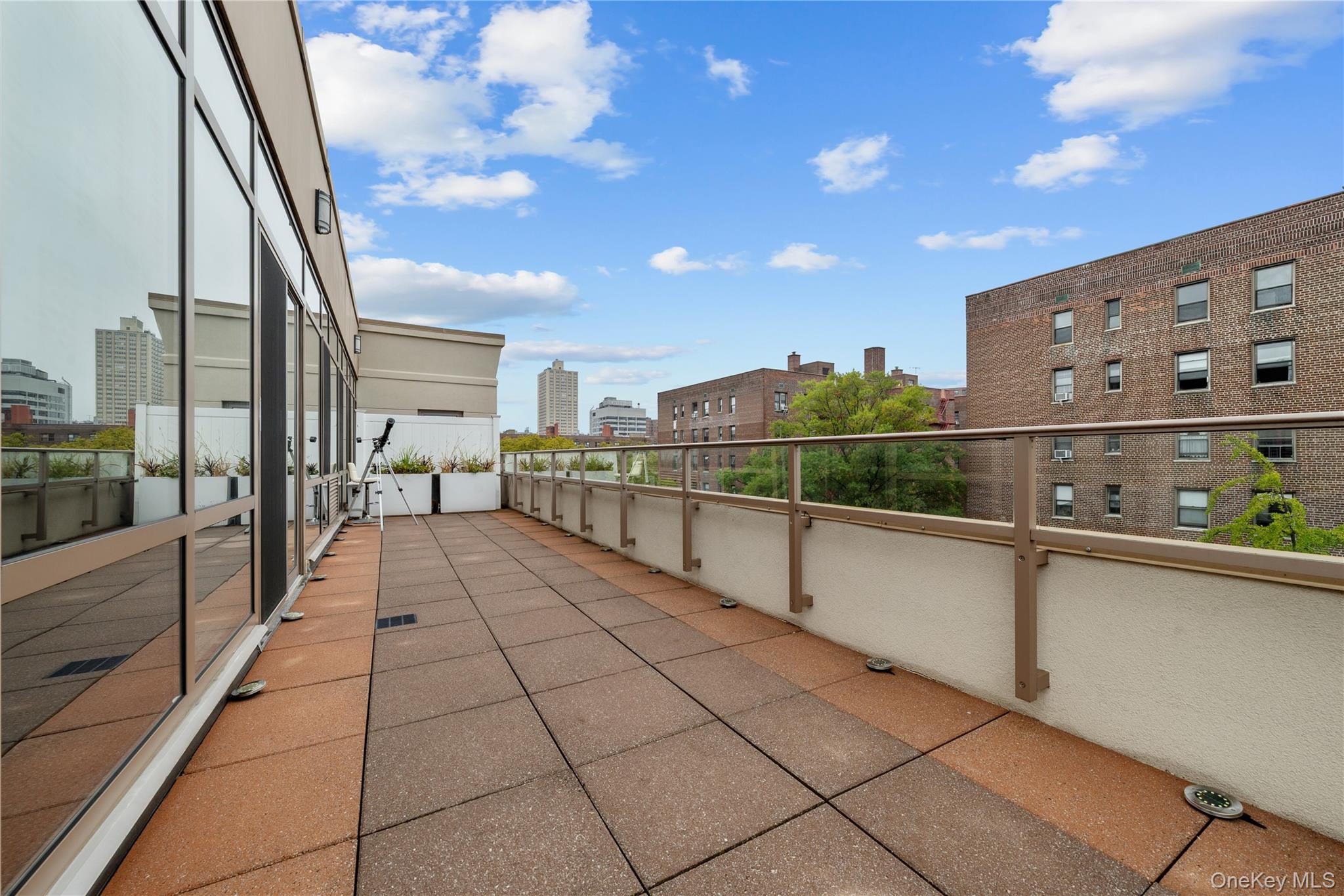 #20 photo, 64-05 Yellowstone Boulevard, クイーンズ区 Forest Hills , NY 11375