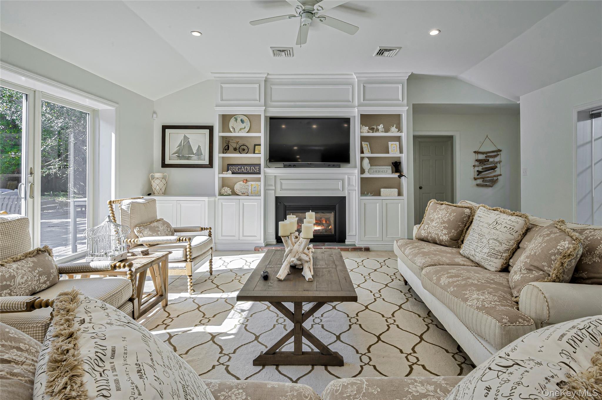 #18 photo, 39 Sloop Walk, サフォーク郡 Ocean Beach , NY 11770