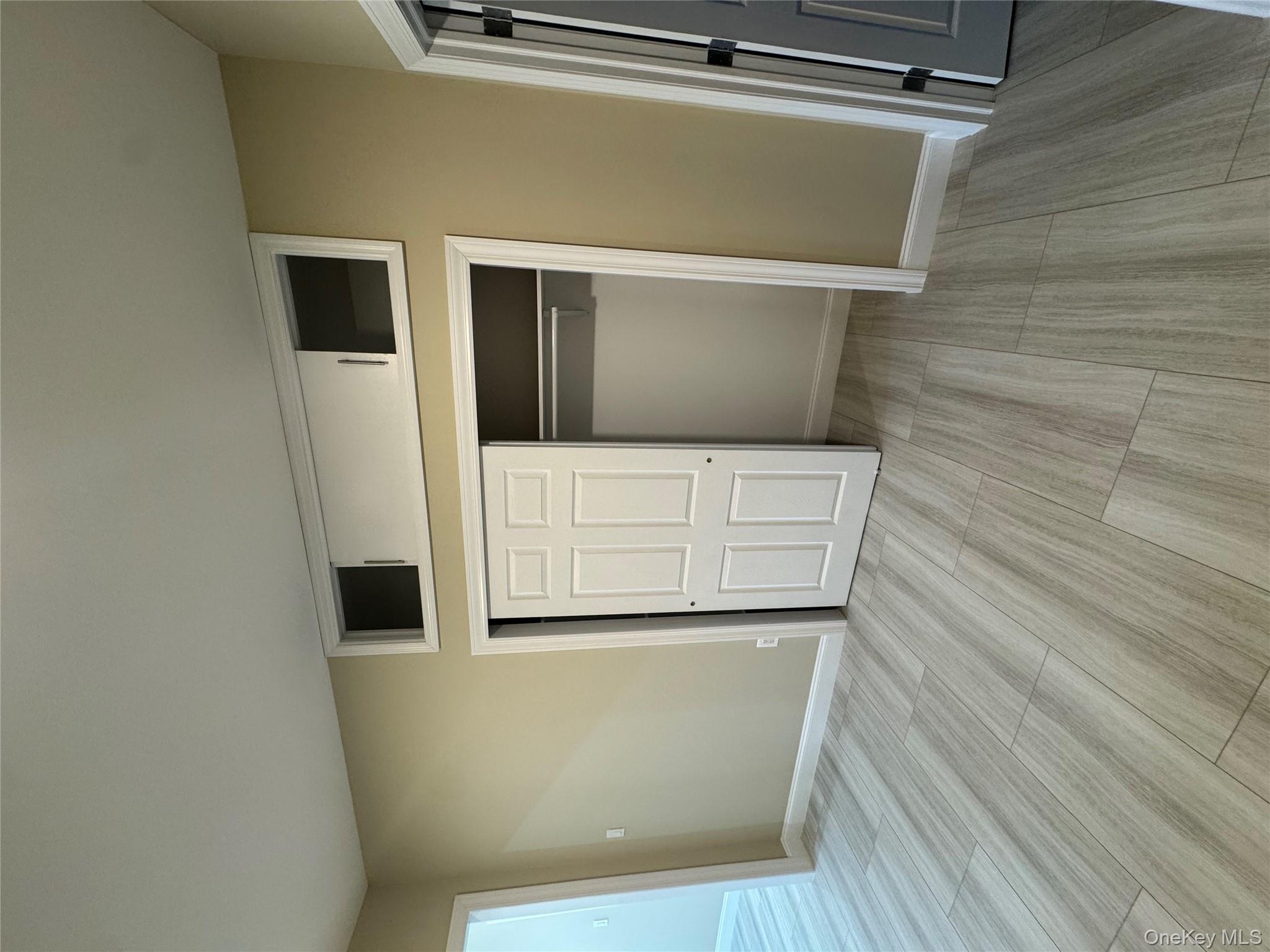 #4 photo, 5942 Grove Street, クイーンズ区 Ridgewood , NY 11385