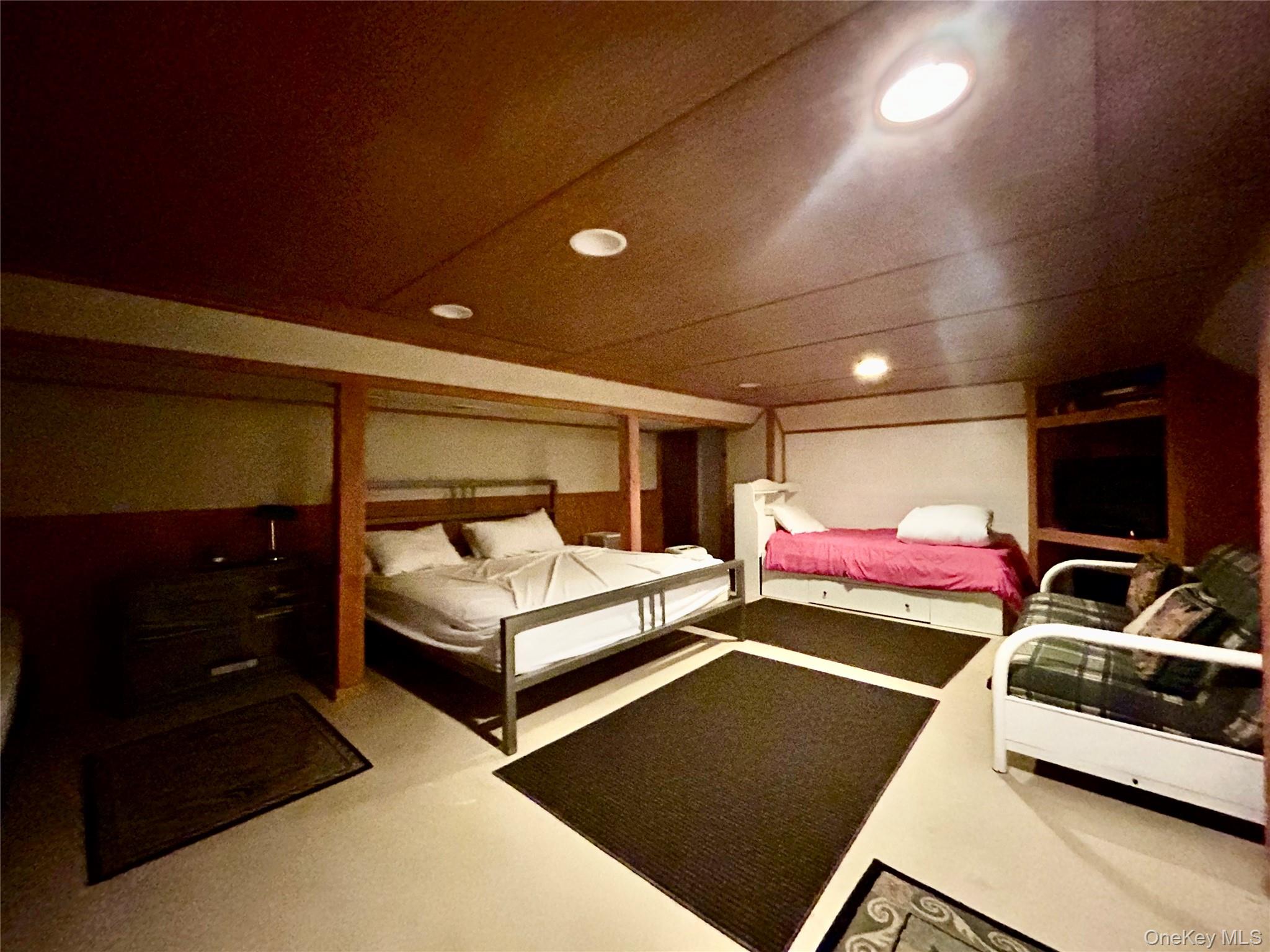 #16 photo, 1545 E Gillette Drive, East Marion , NY 11939