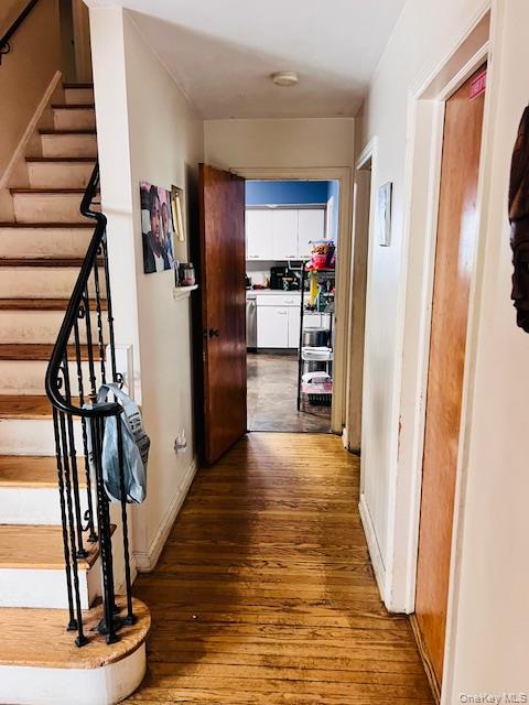 #5 photo, 114 Camdike St, Valley Stream , NY 11580