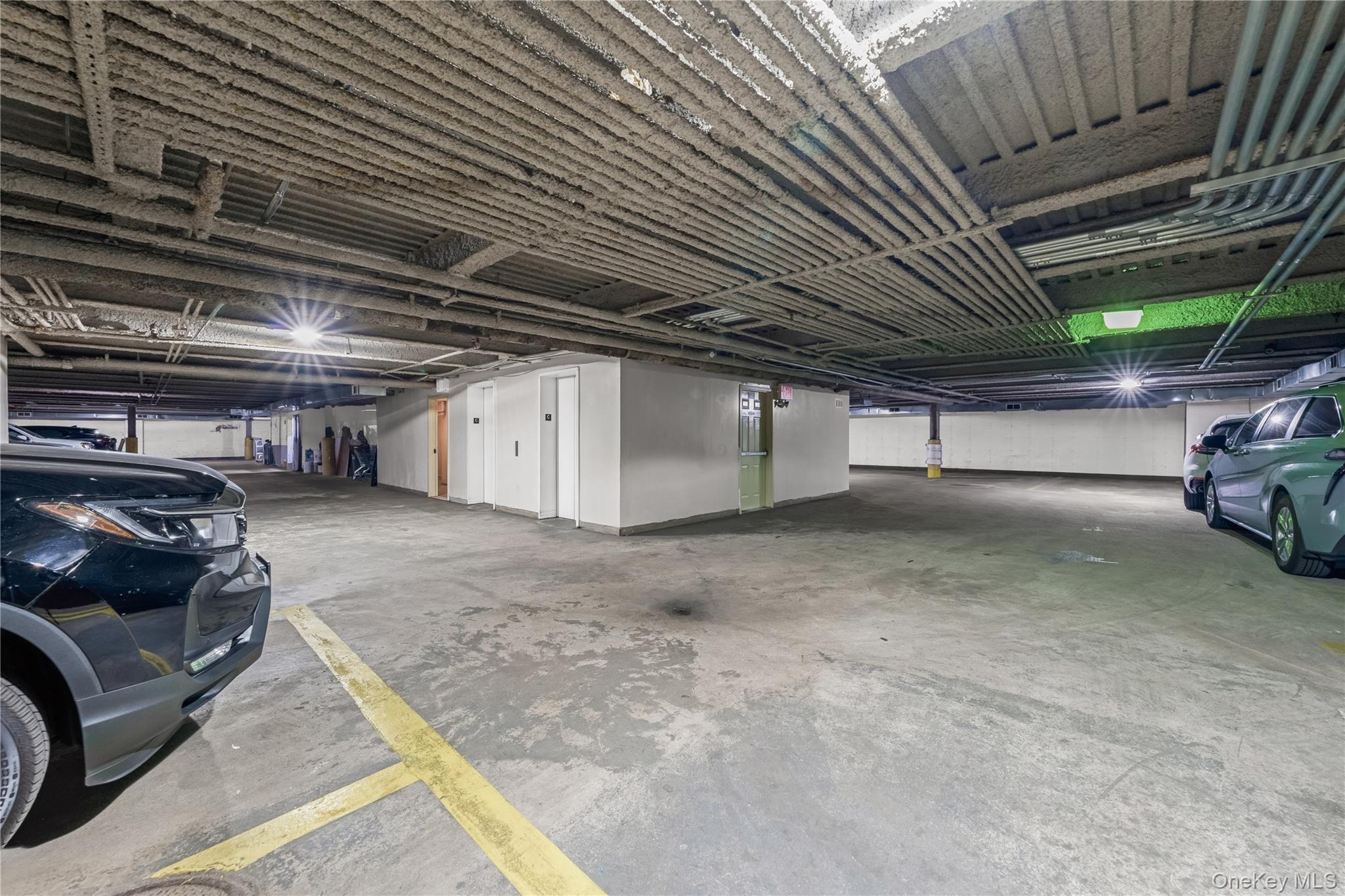 #15 photo, 35-06 Leavitt Street, クイーンズ区 Flushing , NY 11354