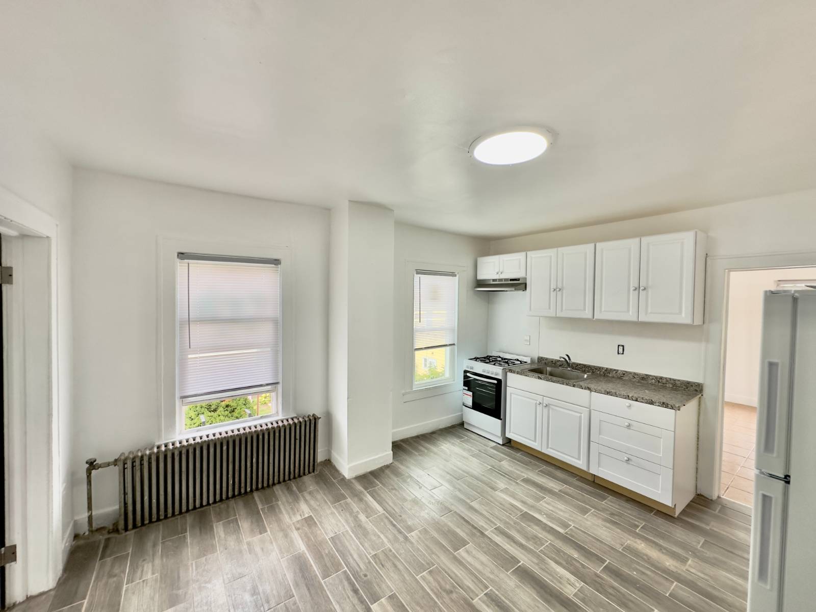 #1 photo, 104 Henry St, #2L, Inwood , NY 11096