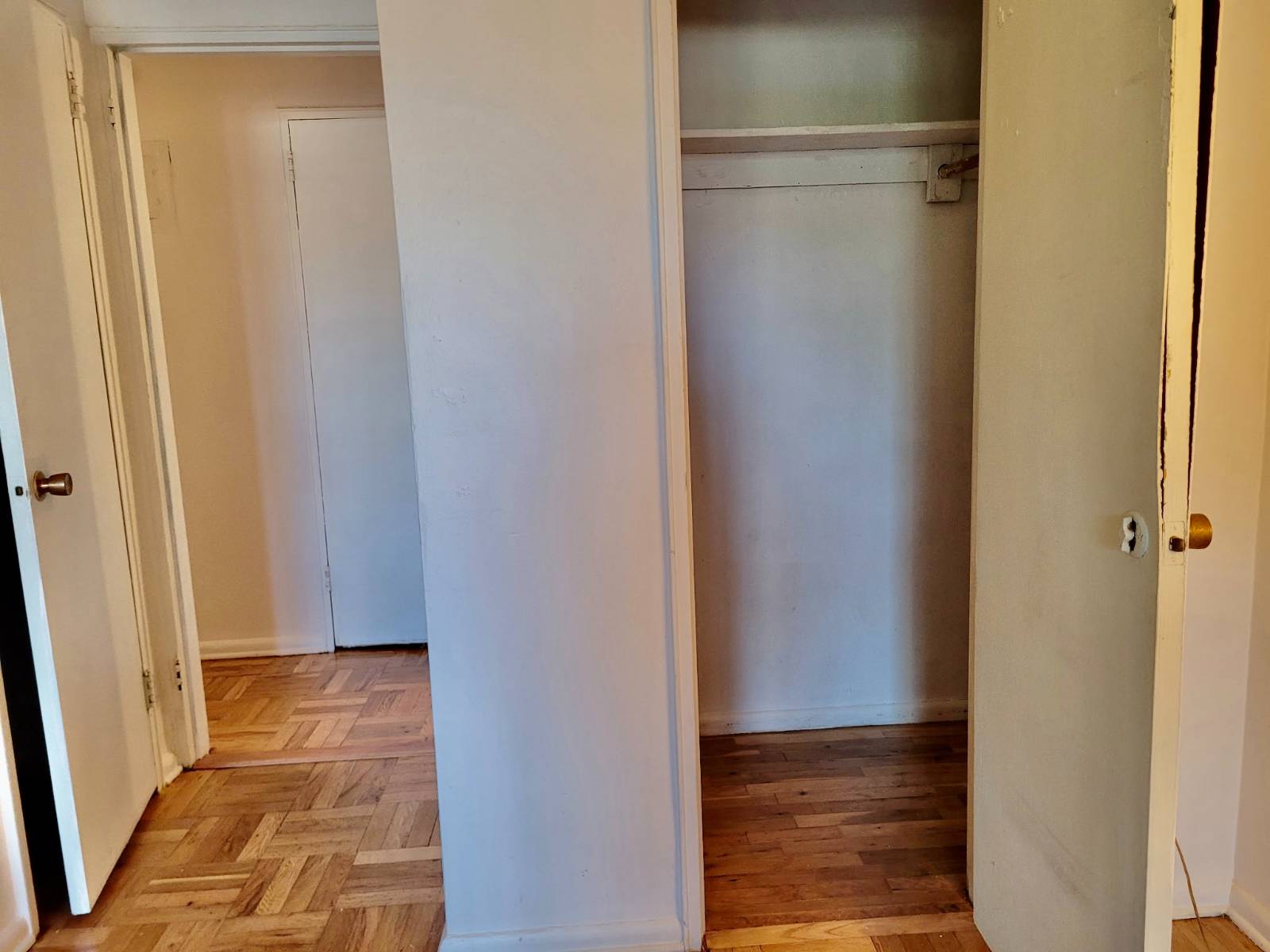 #8 photo, 315 Atlantic Ave., ナッソー郡 East Rockaway , NY 11518