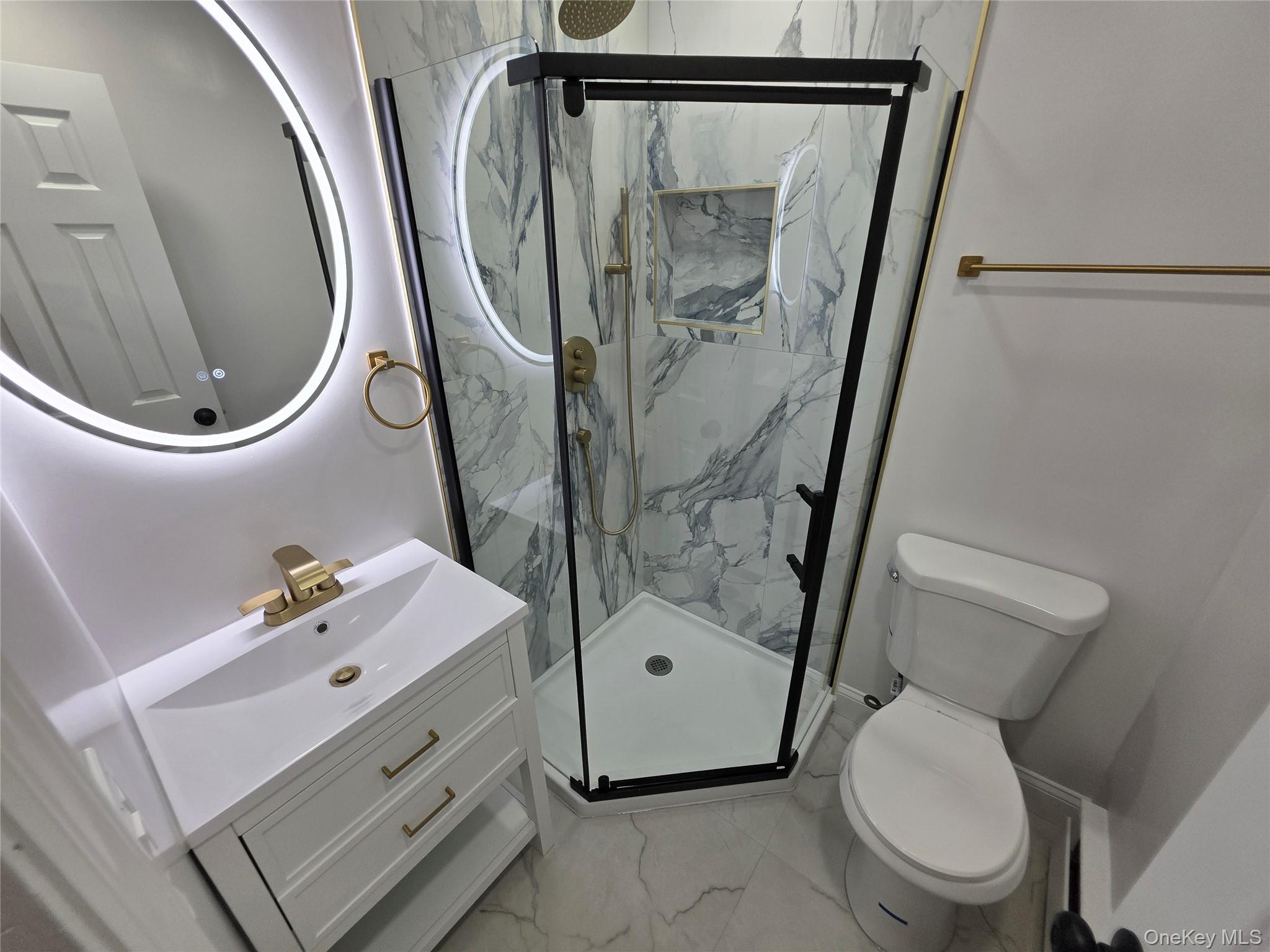 #13 photo, 64 Brooksite Drive, サフォーク郡 Smithtown , NY 11787