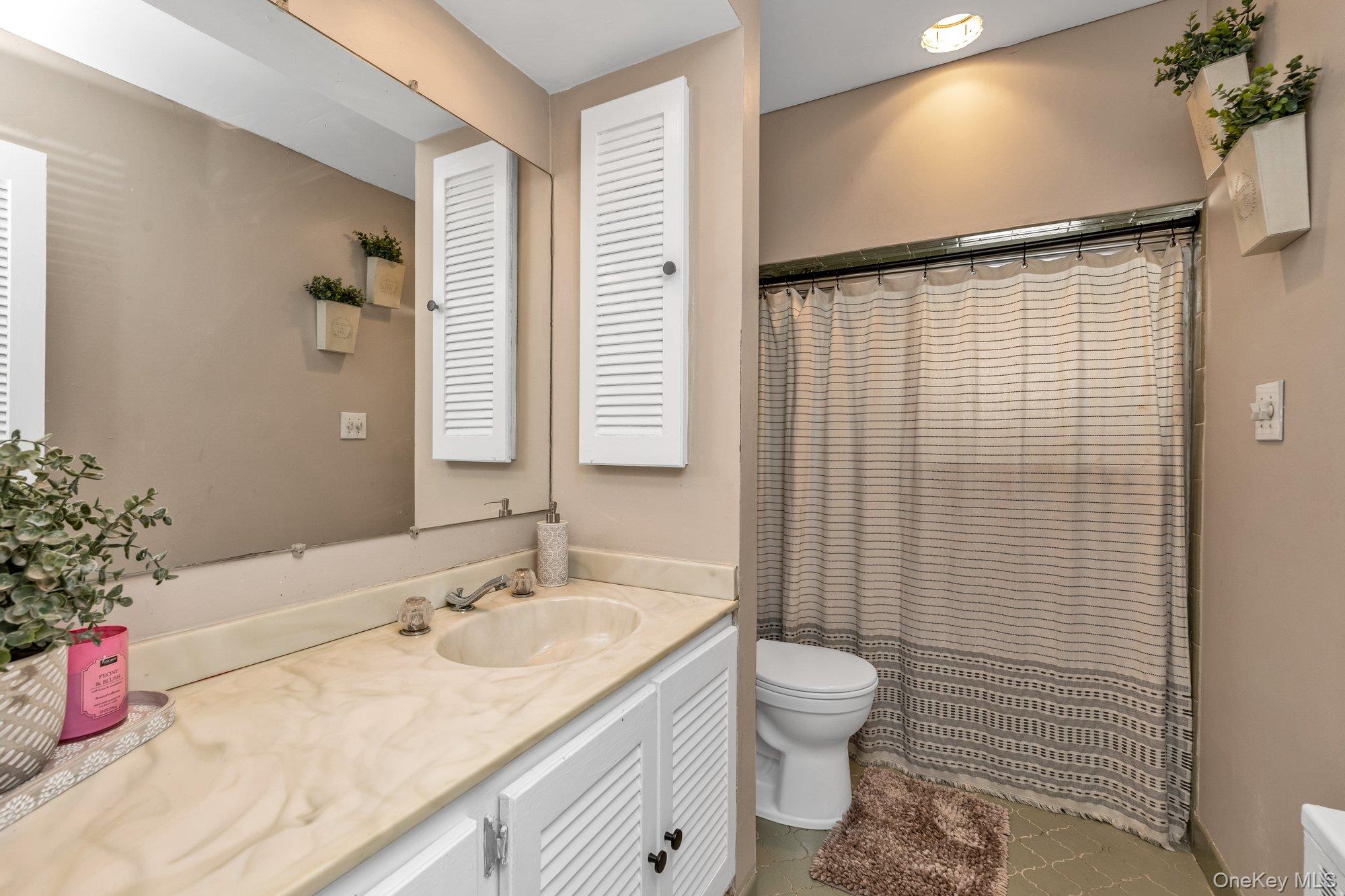 #10 photo, 95 Wheeler Avenue, Valley Stream , NY 11580