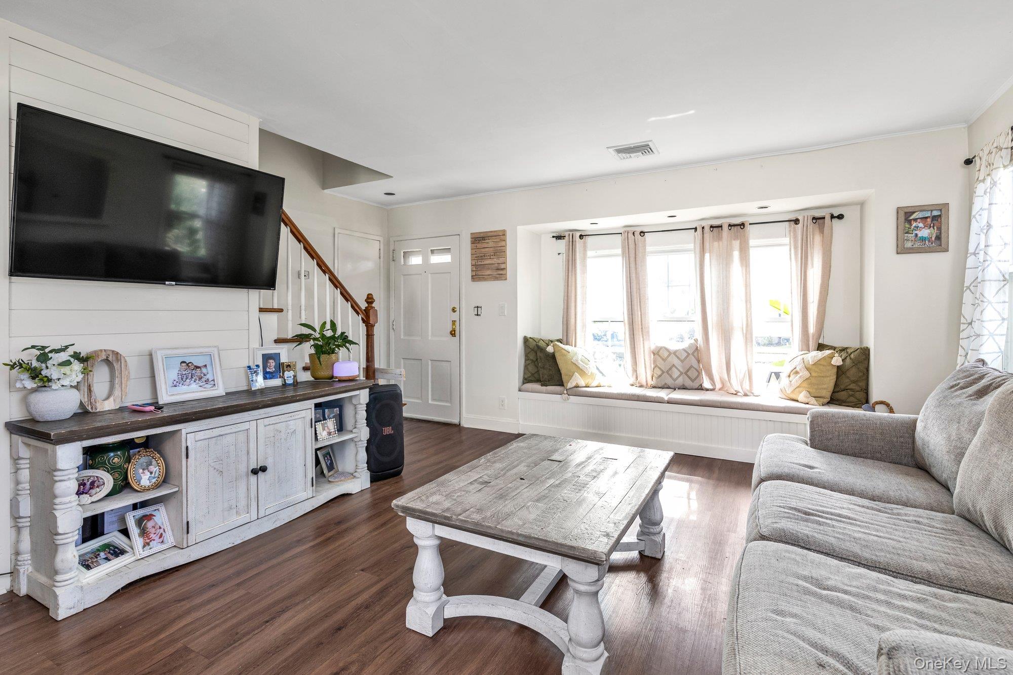 #5 photo, 95 Wheeler Avenue, Valley Stream , NY 11580