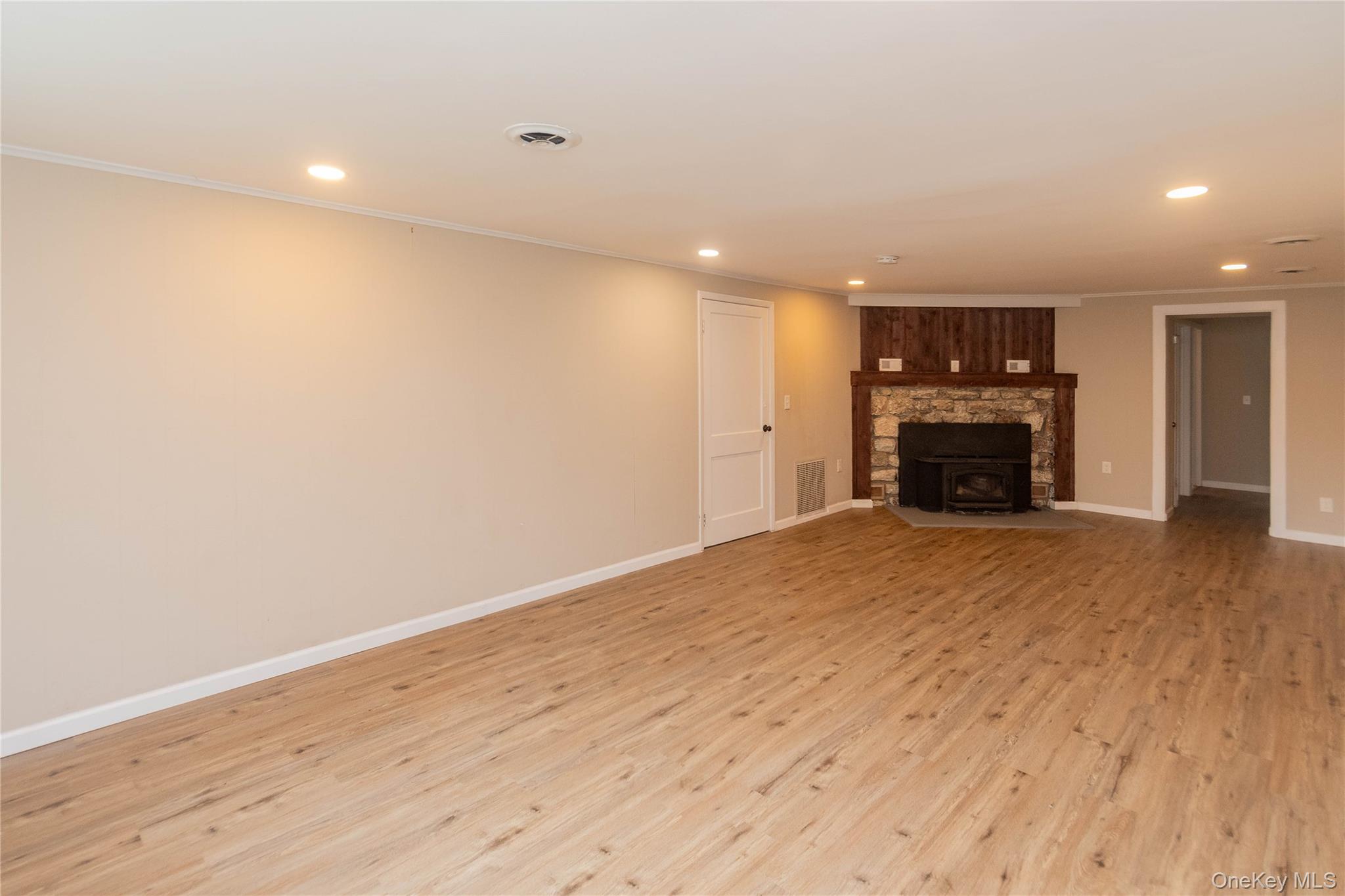 #5 photo, 79 Mountainside Road, Warwick , NY 10990