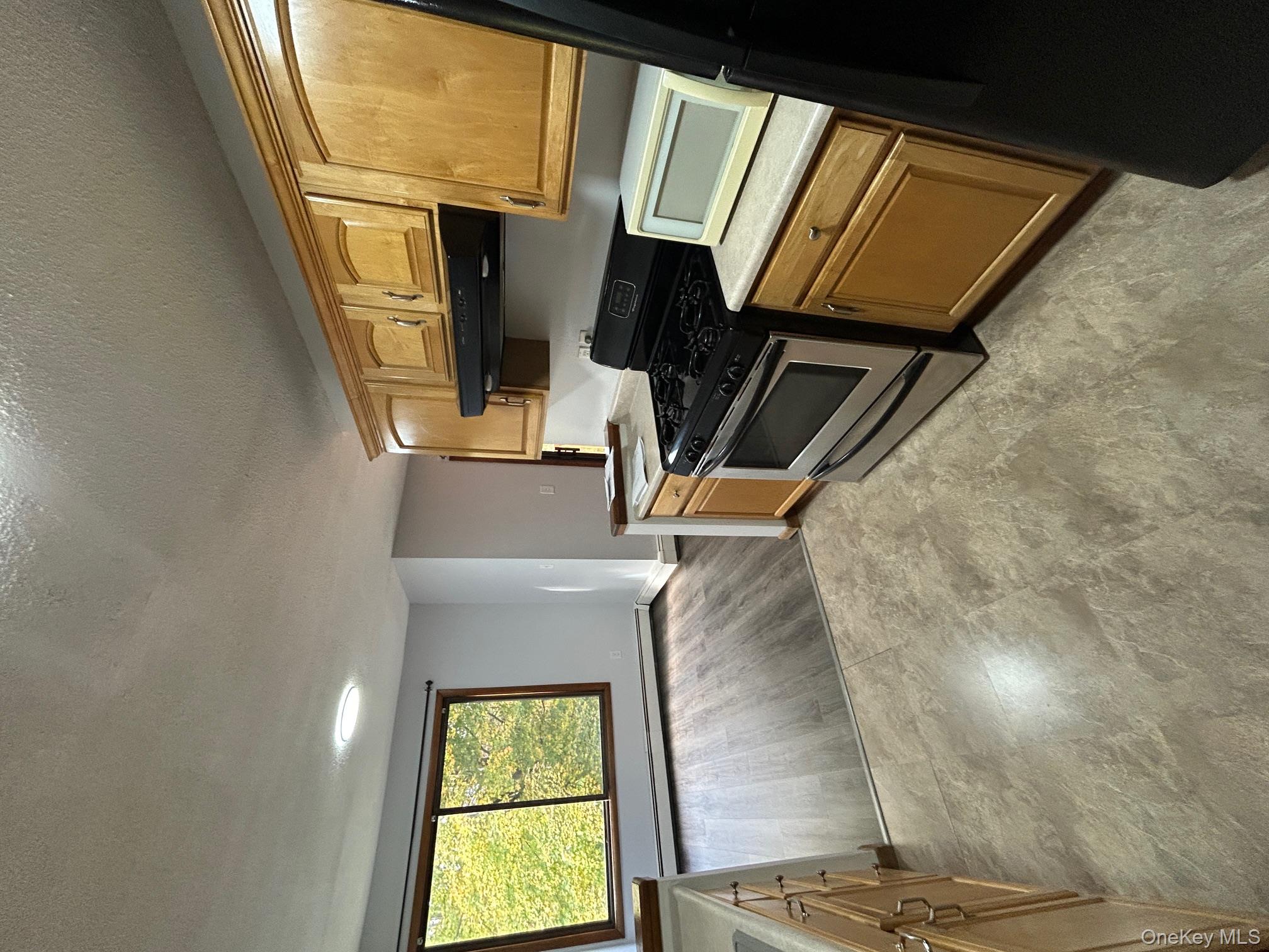 #13 photo, 3 Hook Road, Poughkeepsie , NY 12601