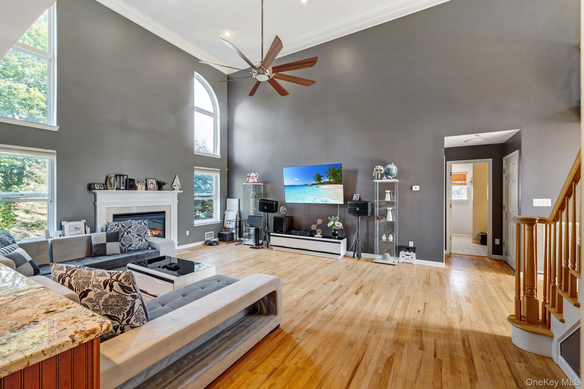 #12 photo, 1010 Pine View, New Windsor , NY 12553