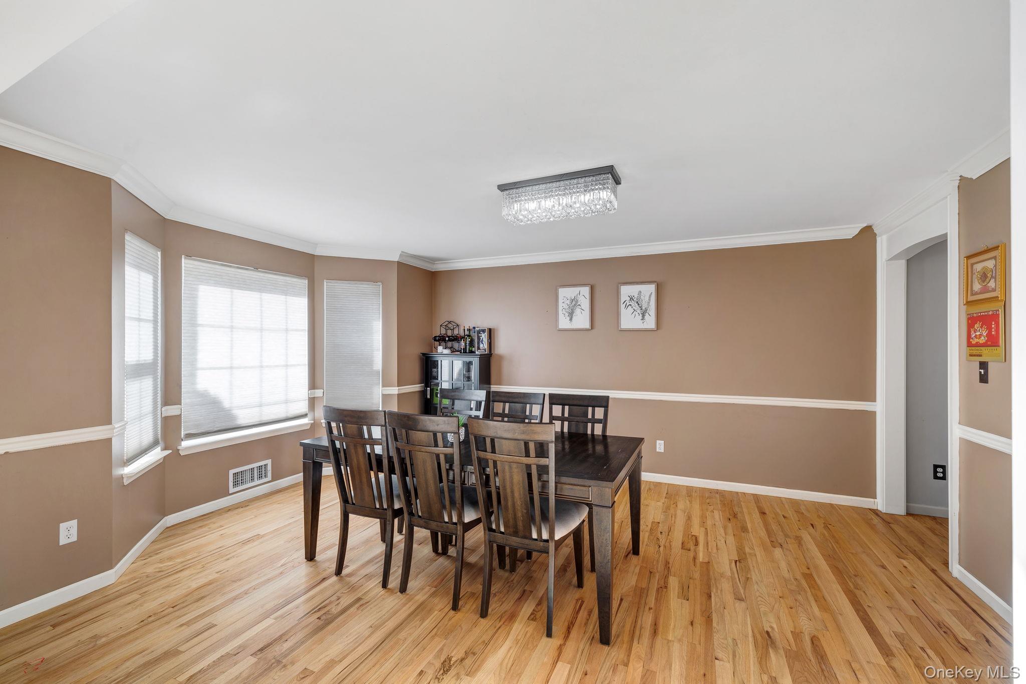 #15 photo, 1010 Pine View, New Windsor , NY 12553