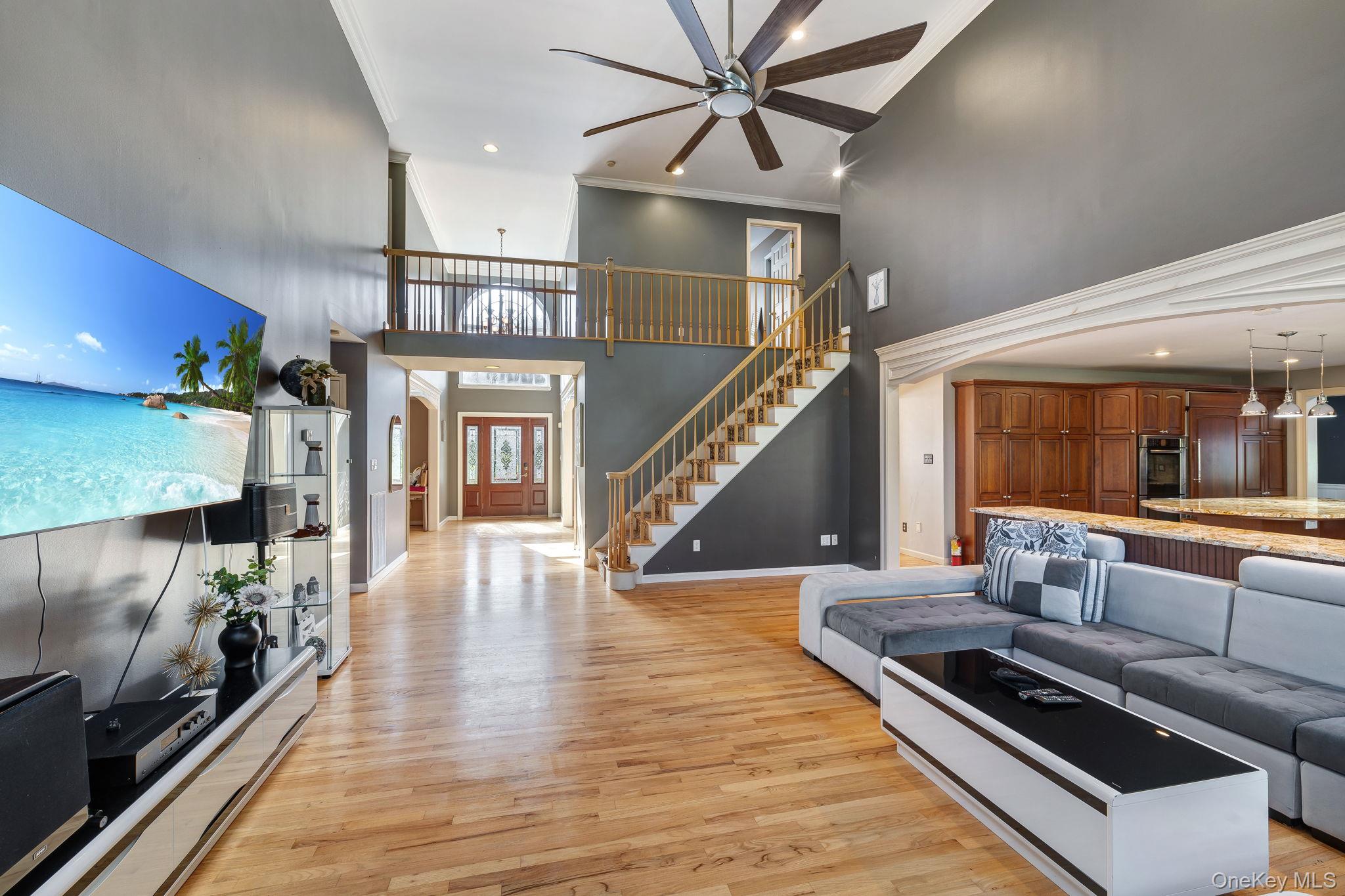 #17 photo, 1010 Pine View, New Windsor , NY 12553