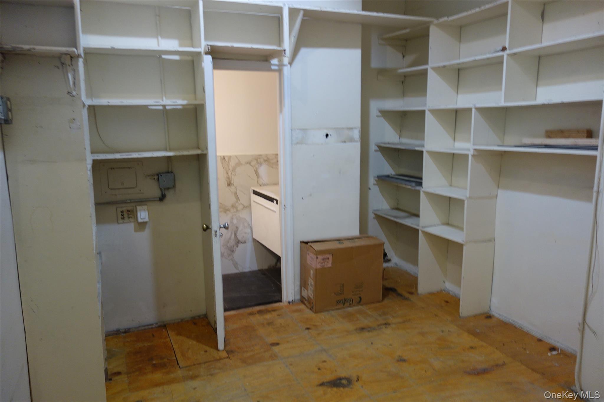 #8 photo, 9250 Queens Boulevard, Rego Park , NY 11374